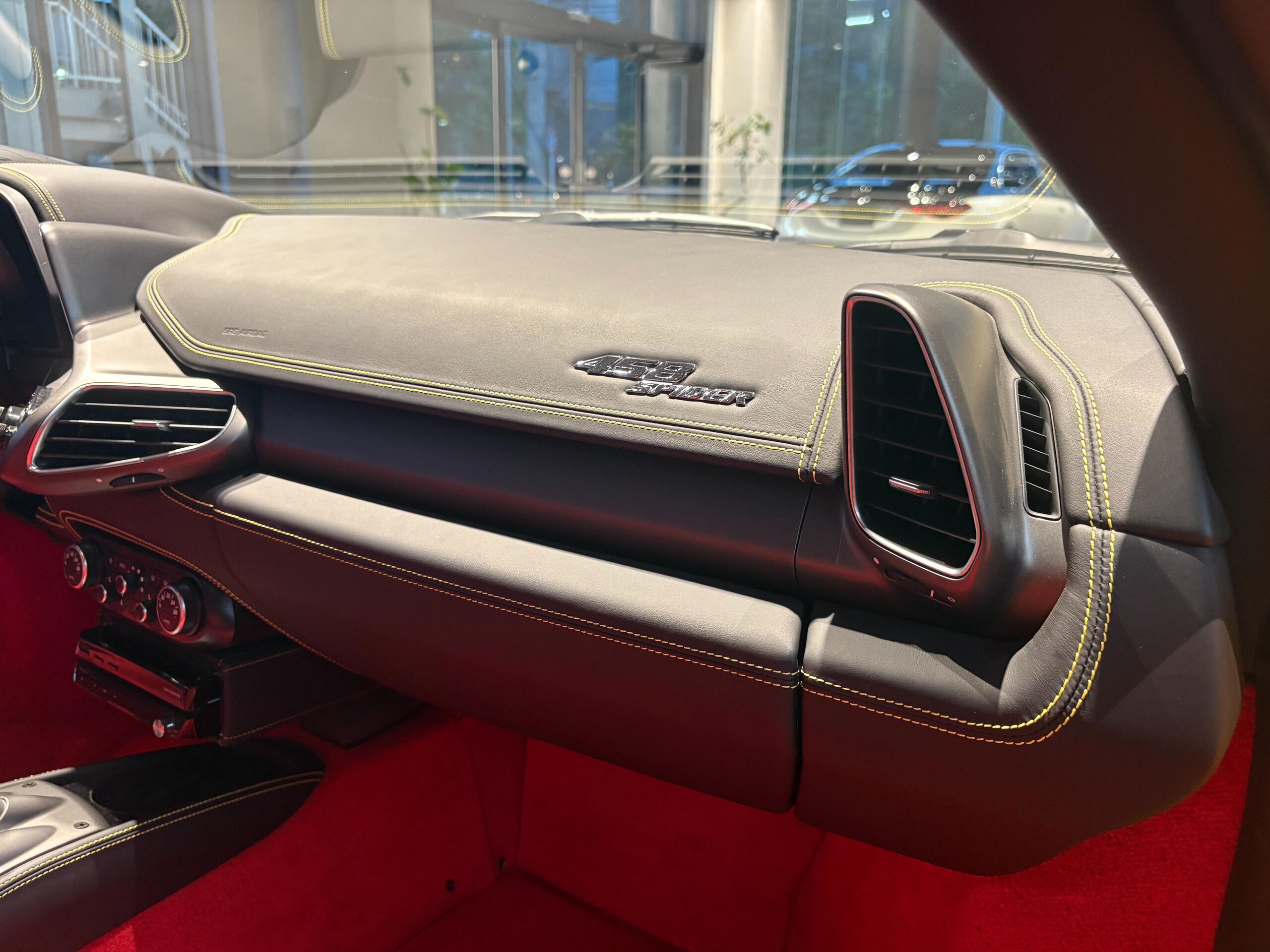 2013 Ferrari 458 Spider — Photo 12 / 19
