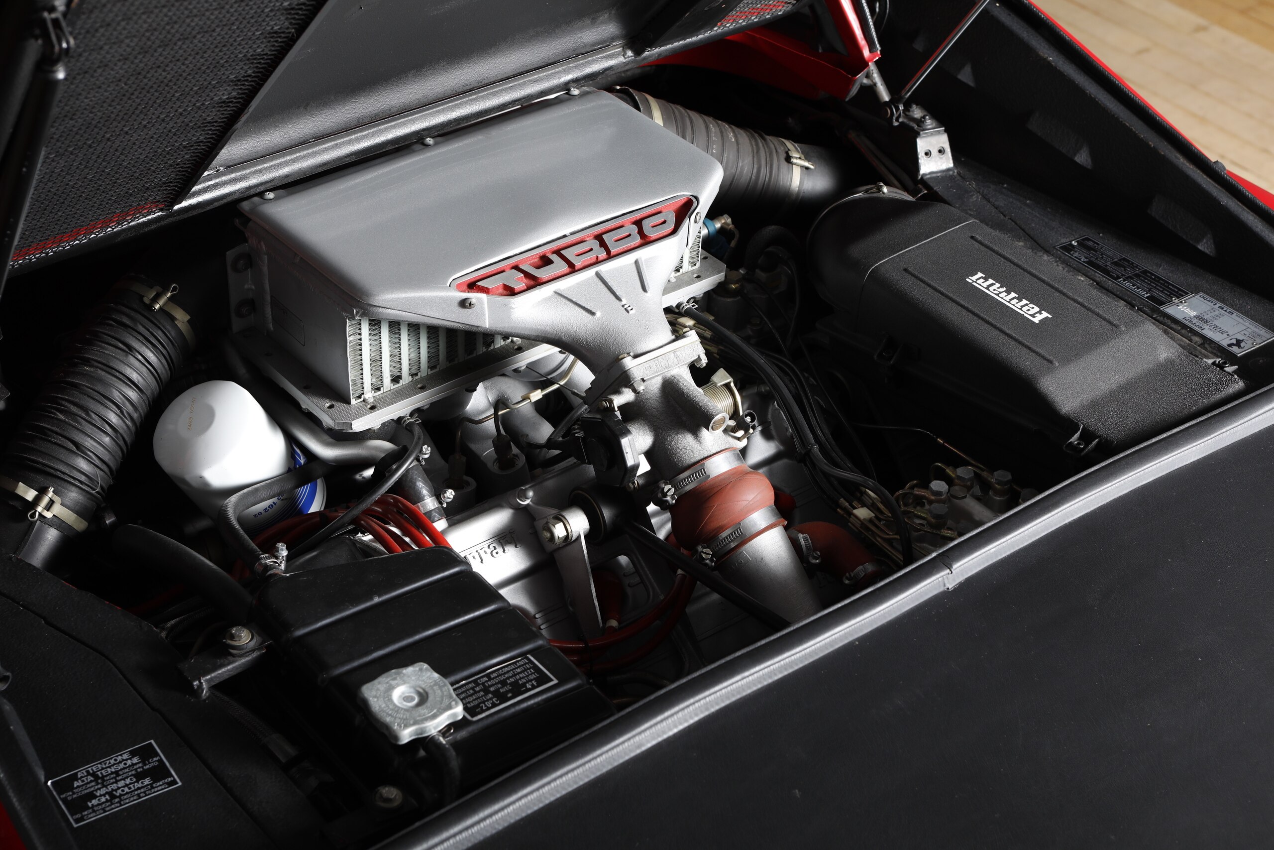 1989 Ferrari 208 GTB Turbo — Photo 24 / 25
