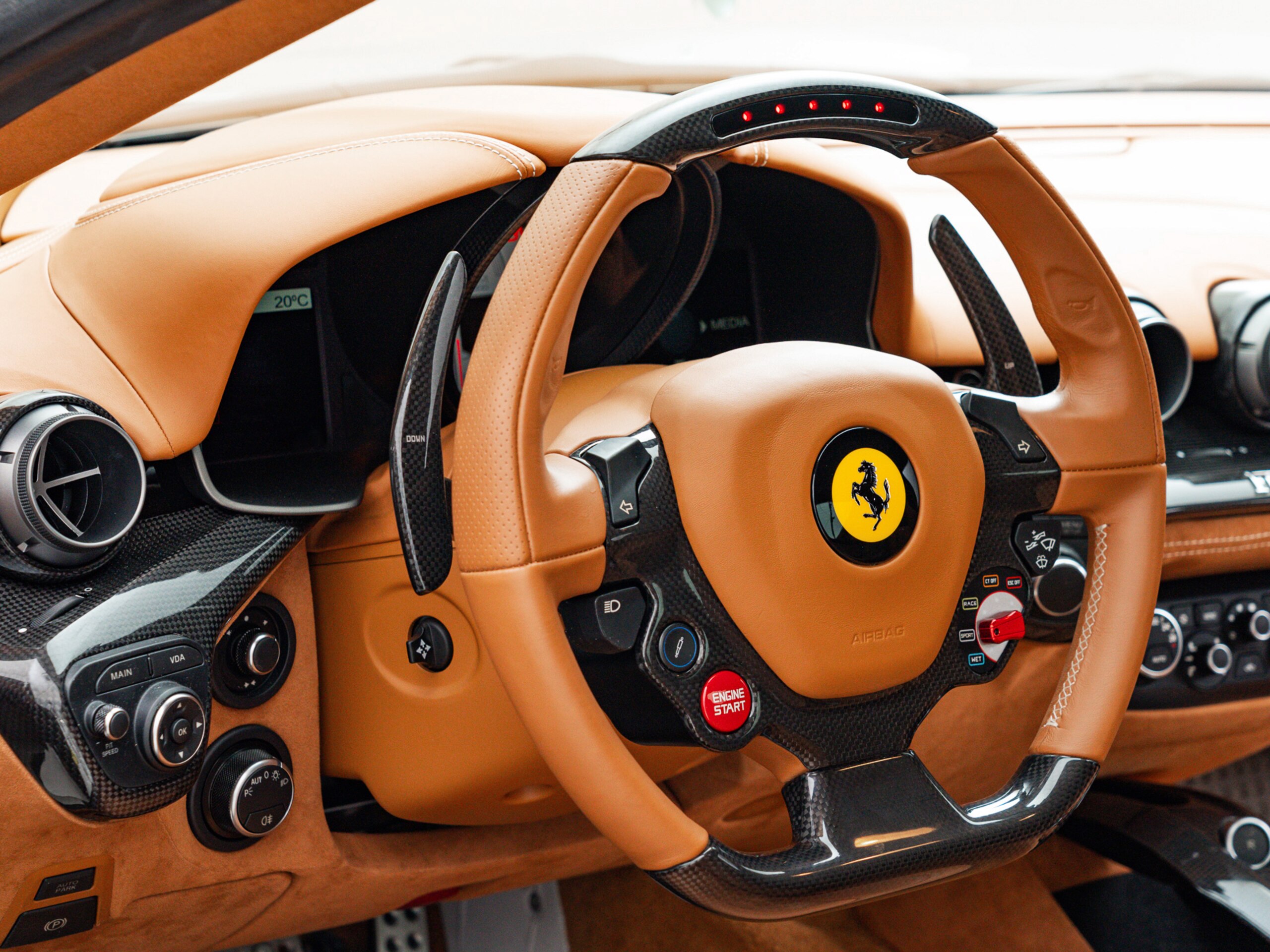 2014 Ferrari F12 Berlinetta — Photo 7 / 42