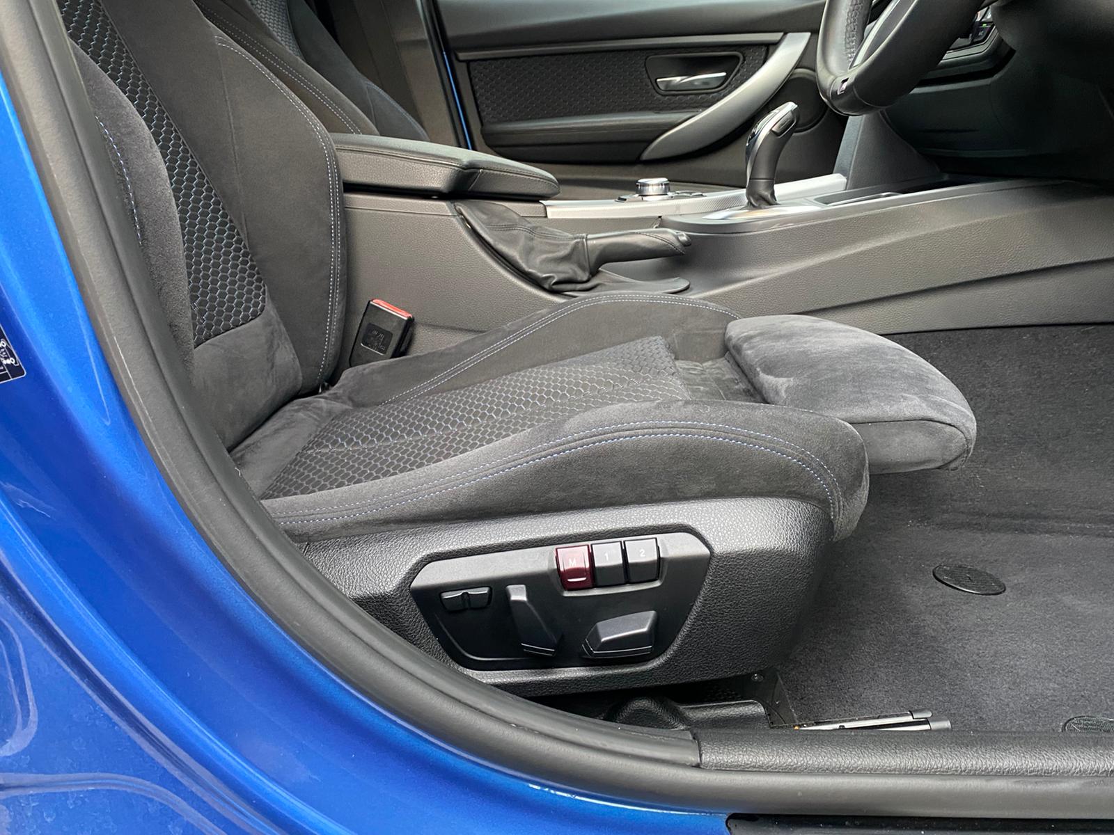 2012 BMW 320d M Sport — Photo 24 / 30