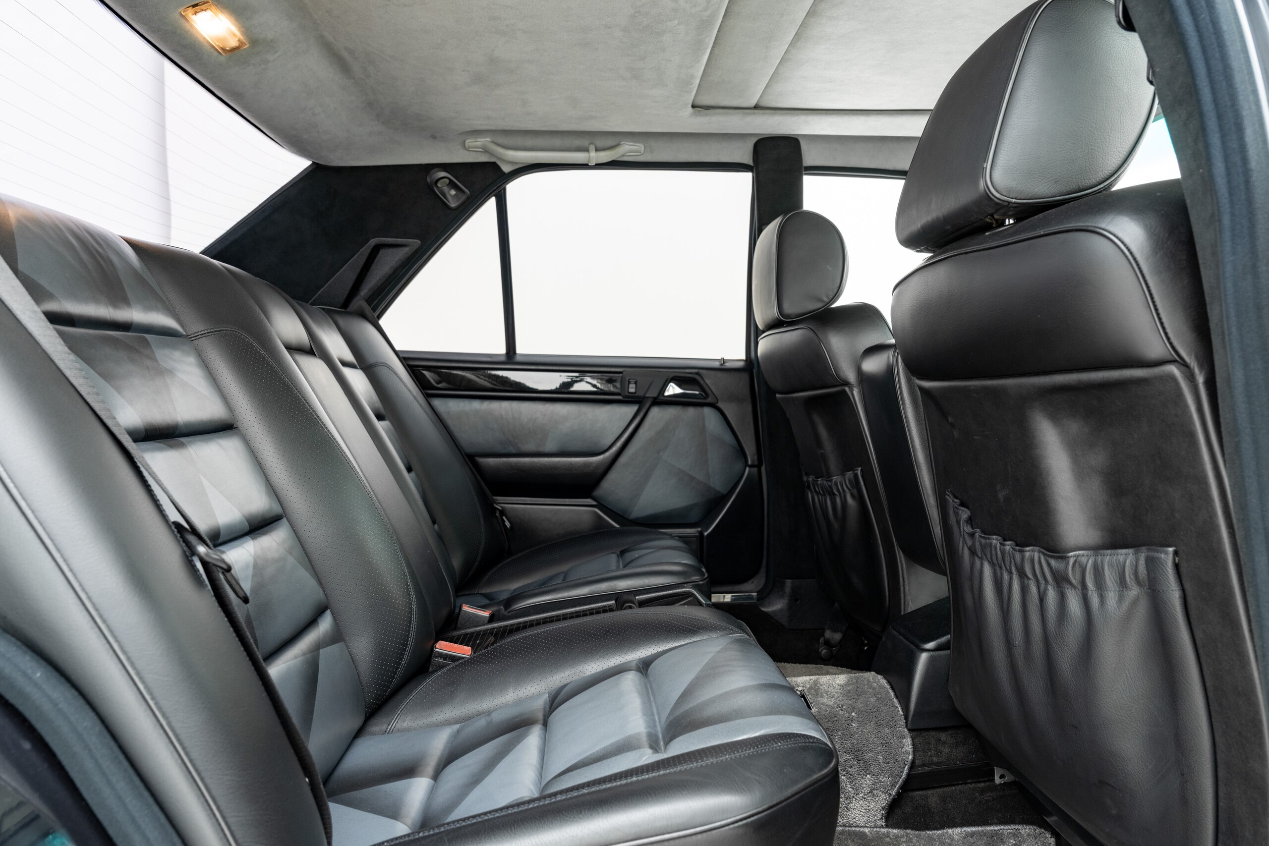 1994 Mercedes Benz 500E — Photo 19 / 22
