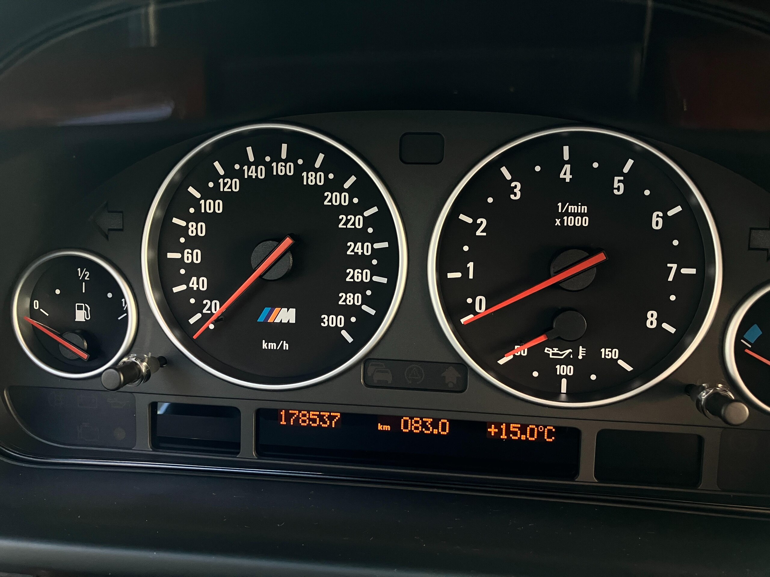 2000 BMW M5 — Photo 9 / 22