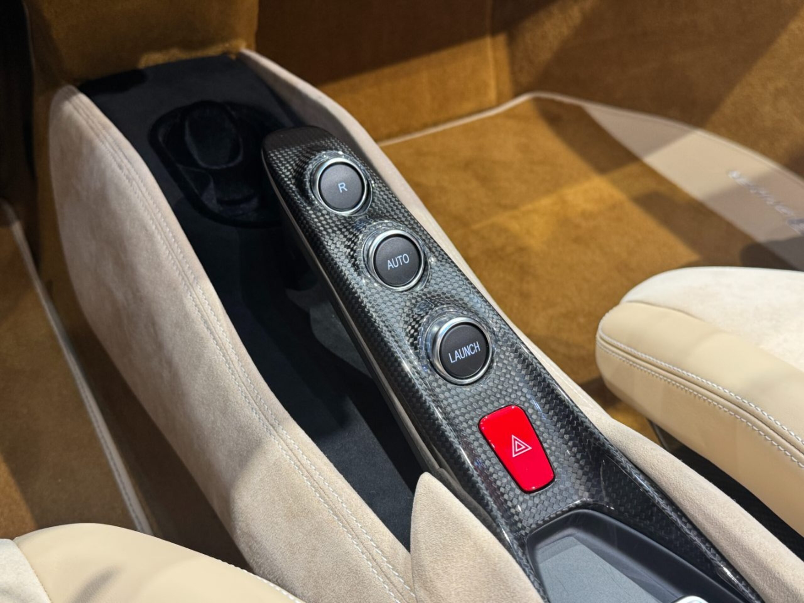 2022 Ferrari F8 Spider — Photo 7 / 72