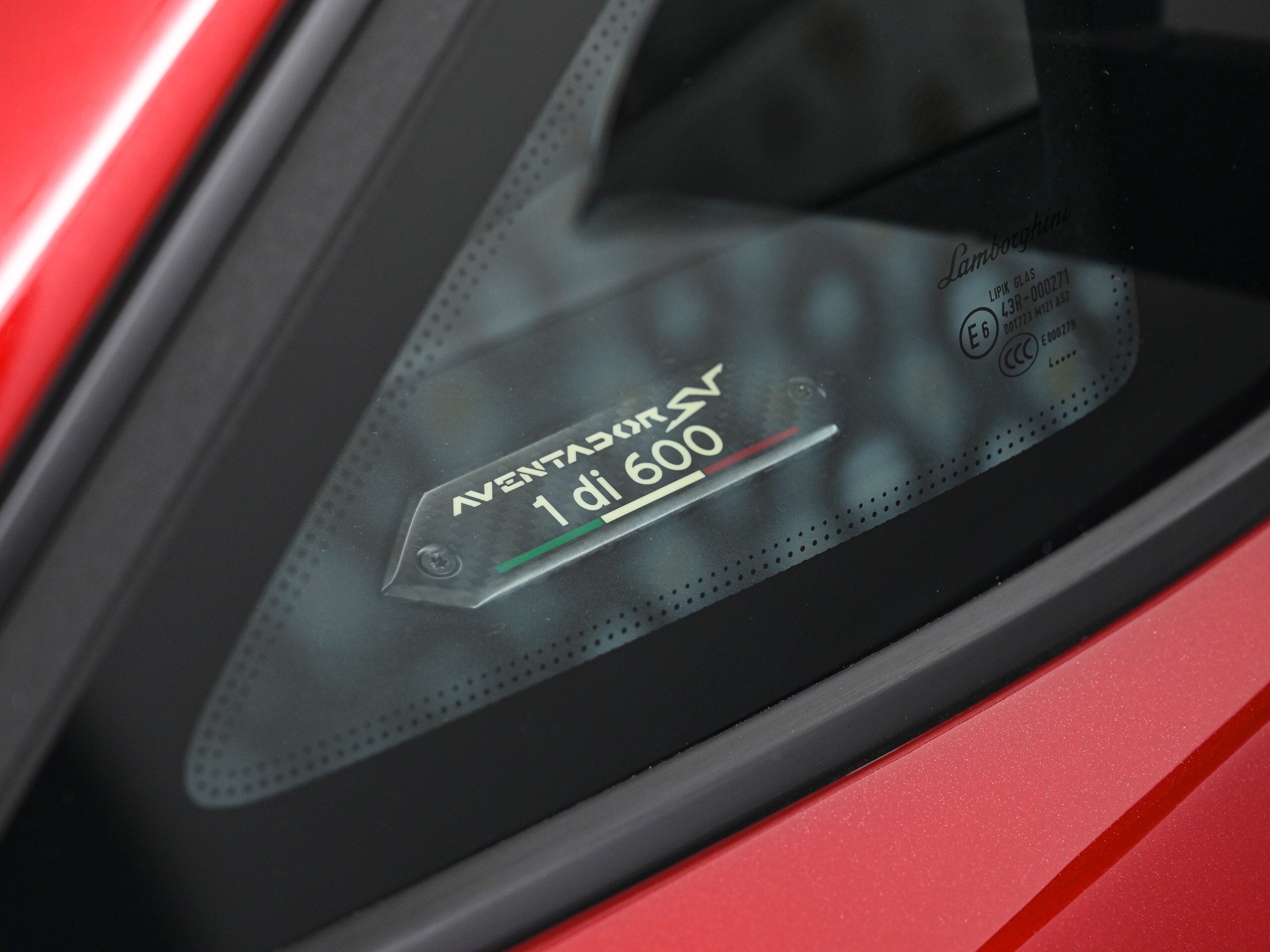 2015 Lamborghini Aventador LP750-4 Superveloce — Photo 10 / 25