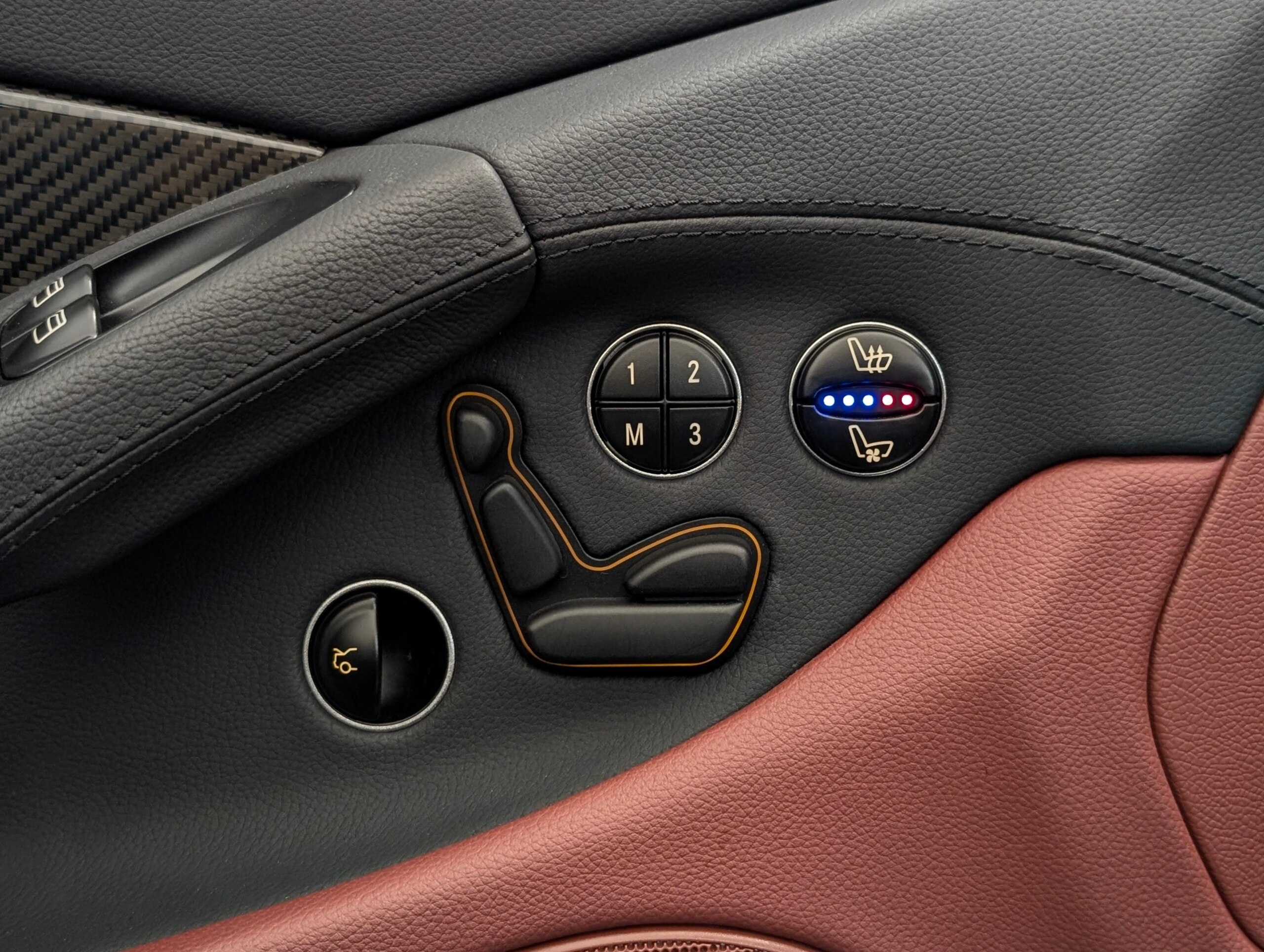 2006 Mercedes Benz SL55 AMG — Photo 14 / 22
