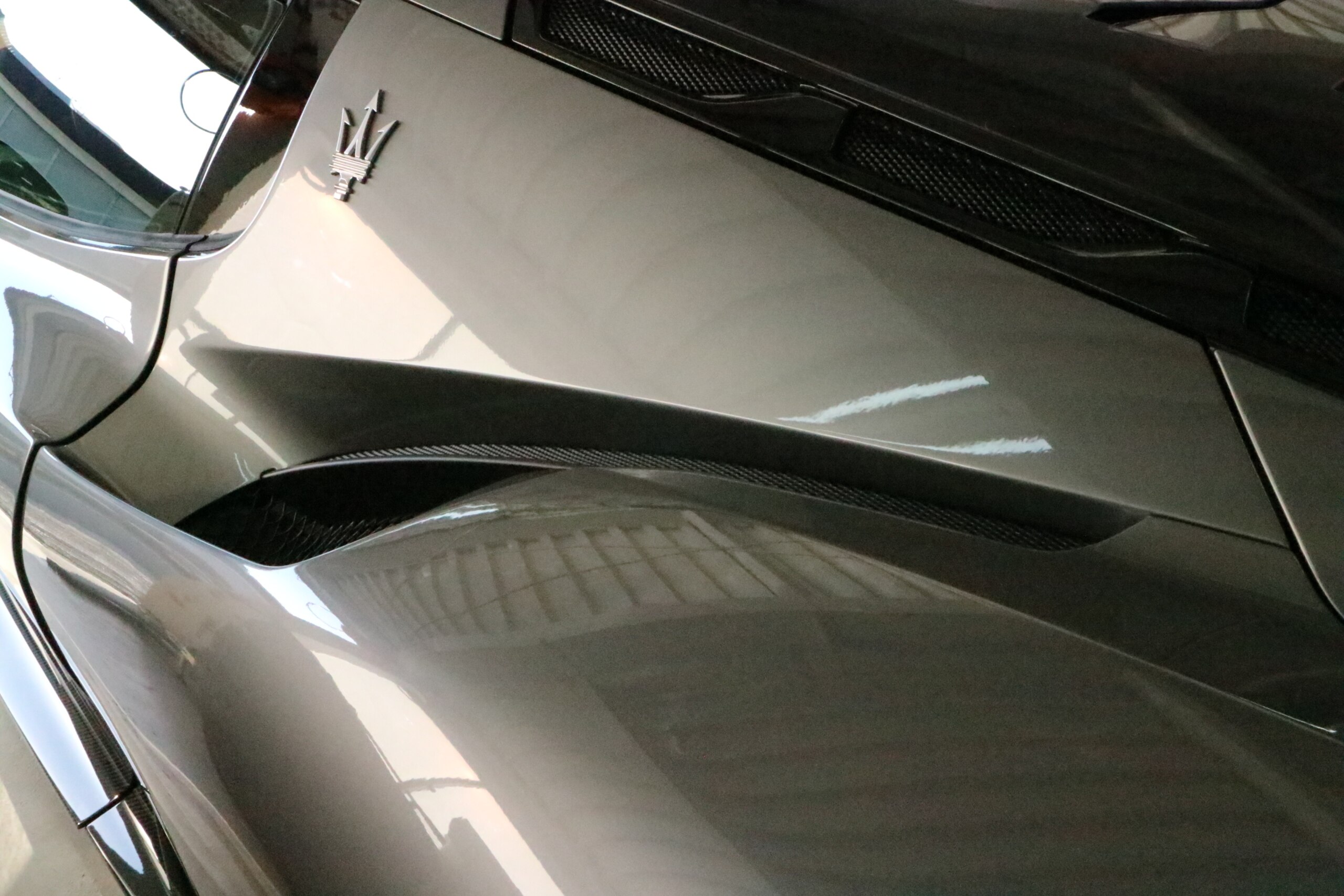 2022 Maserati MC20 — Photo 9 / 32