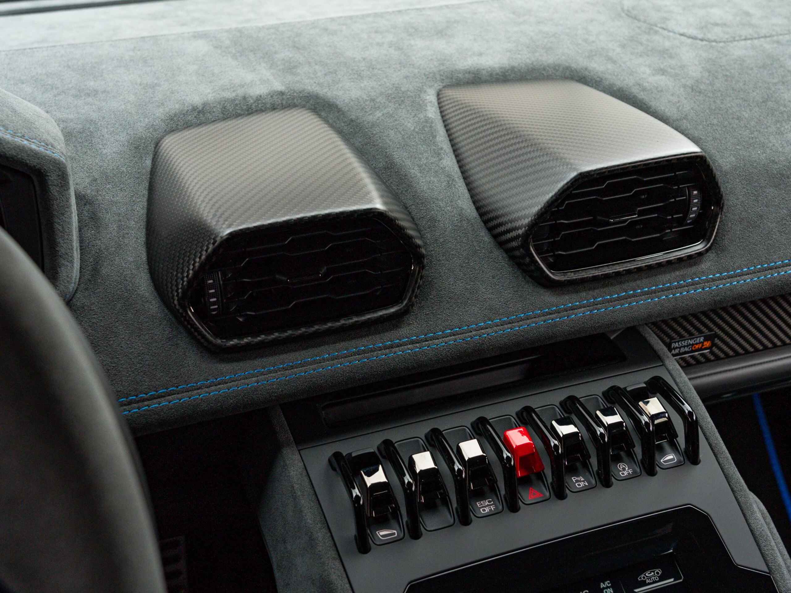 2024 Lamborghini Huracán Sterrato — Photo 9 / 50