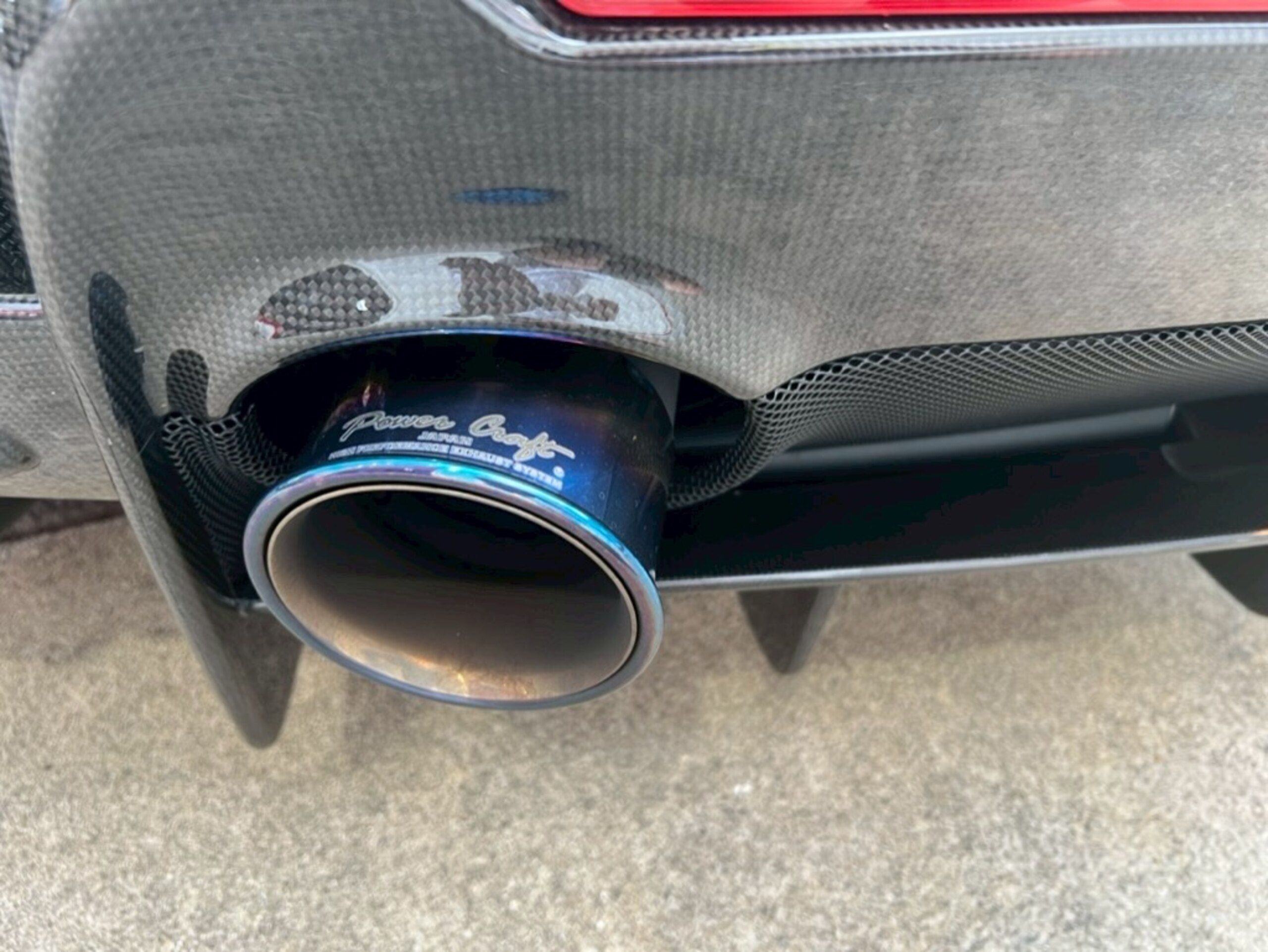 2019 Ferrari 488 Pista — Photo 9 / 22