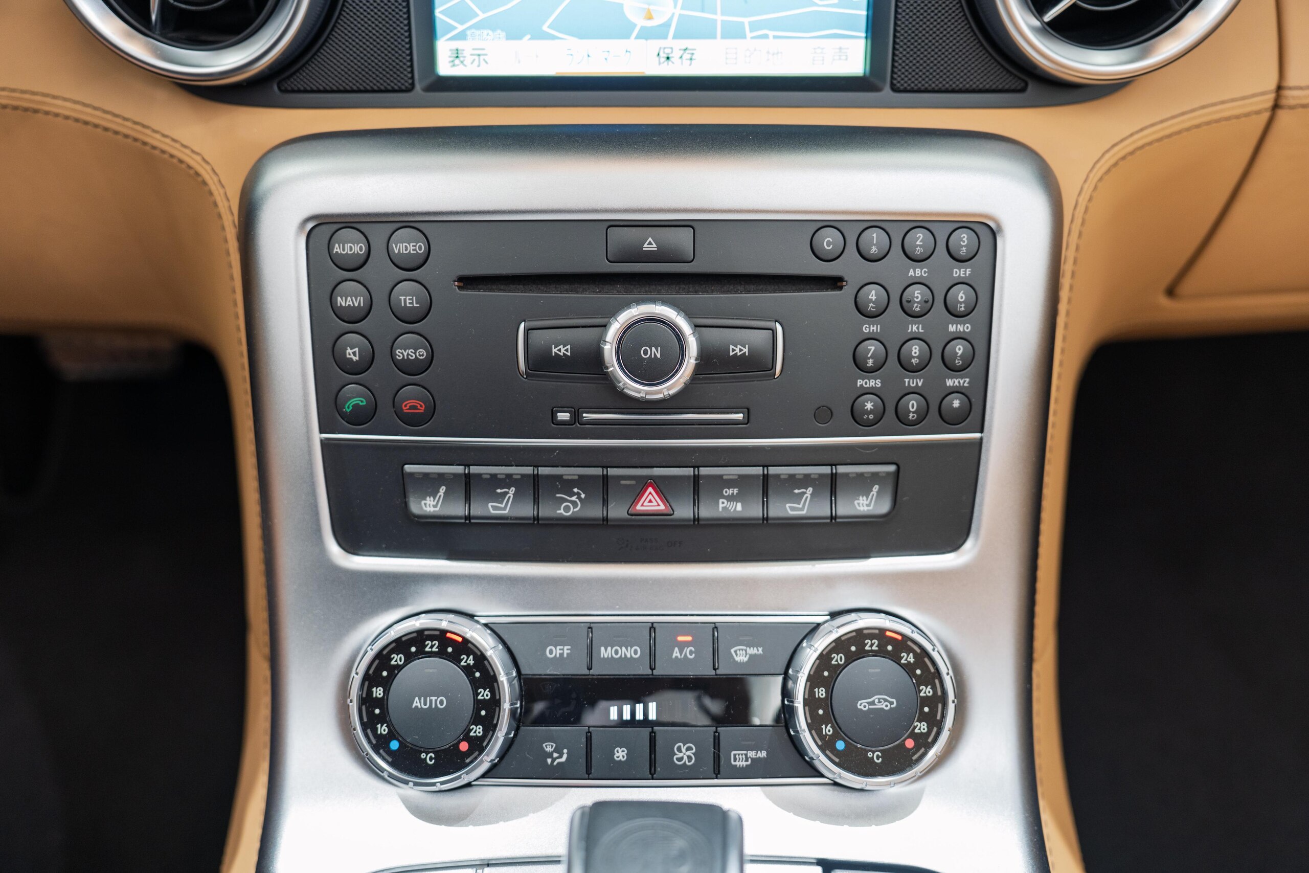2011 Mercedes Benz SLS AMG Roadster — Photo 12 / 17