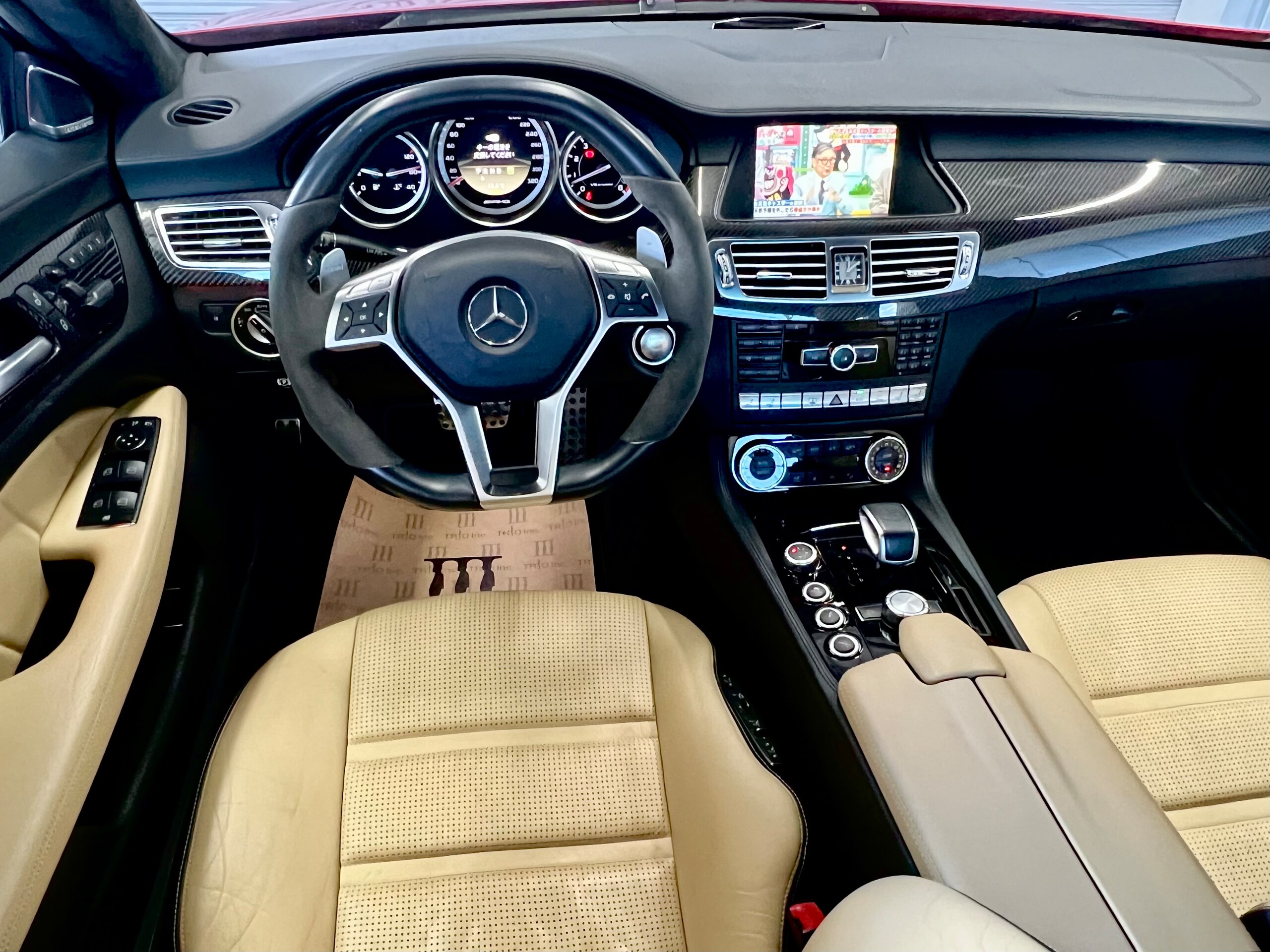 2012 Mercedes Benz CLS63 AMG — Photo 8 / 20