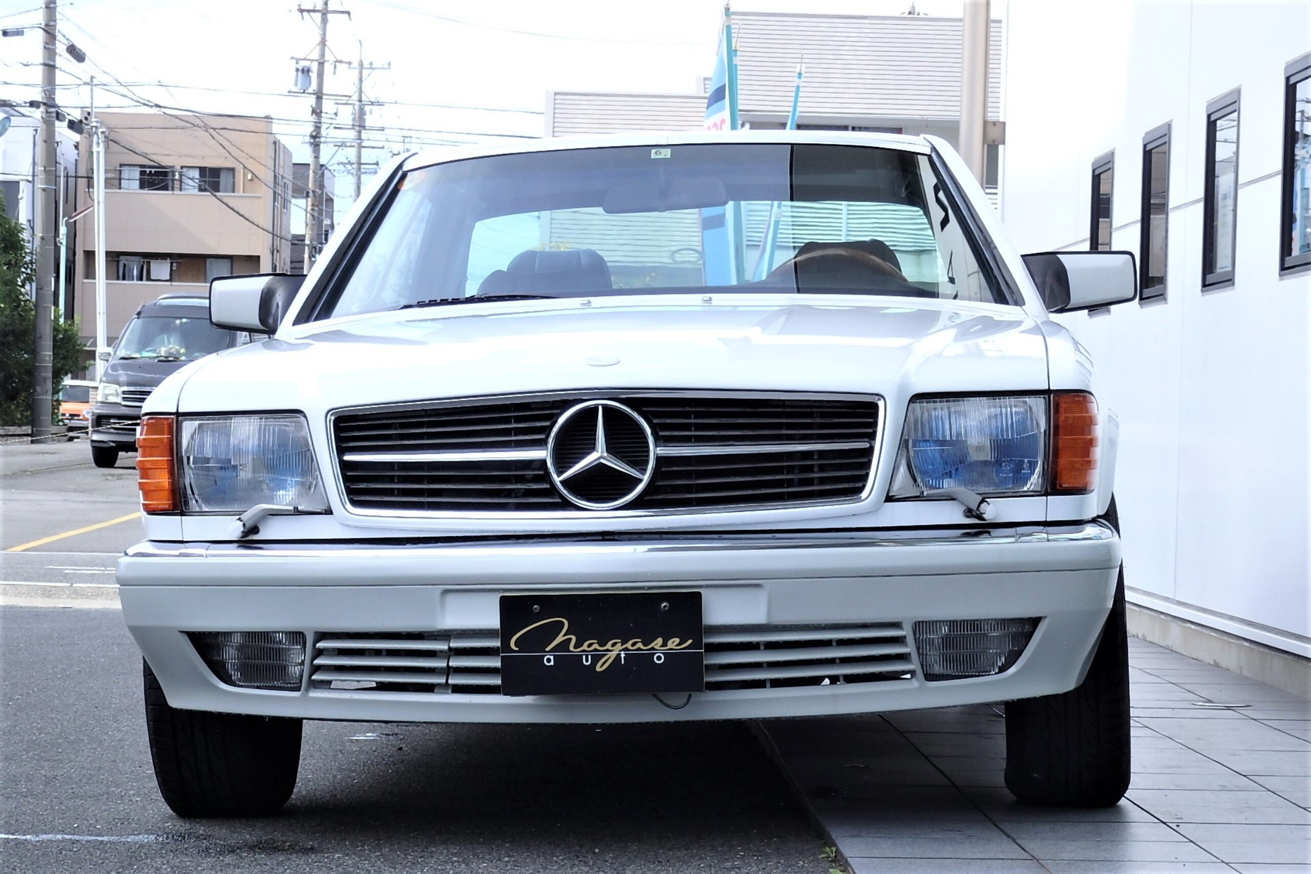 1990 Mercedes Benz 560SEC for sale in Japan