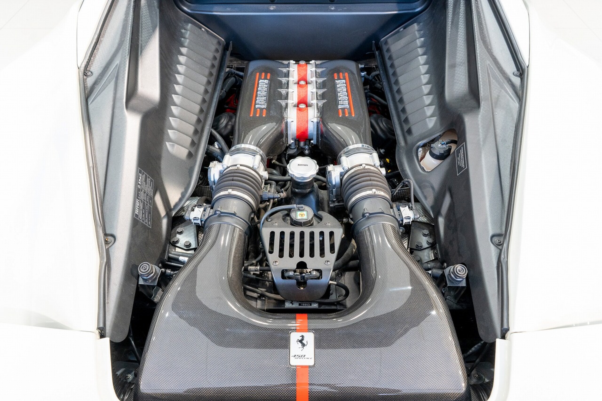 2016 Ferrari 458 Speciale — Photo 8 / 8
