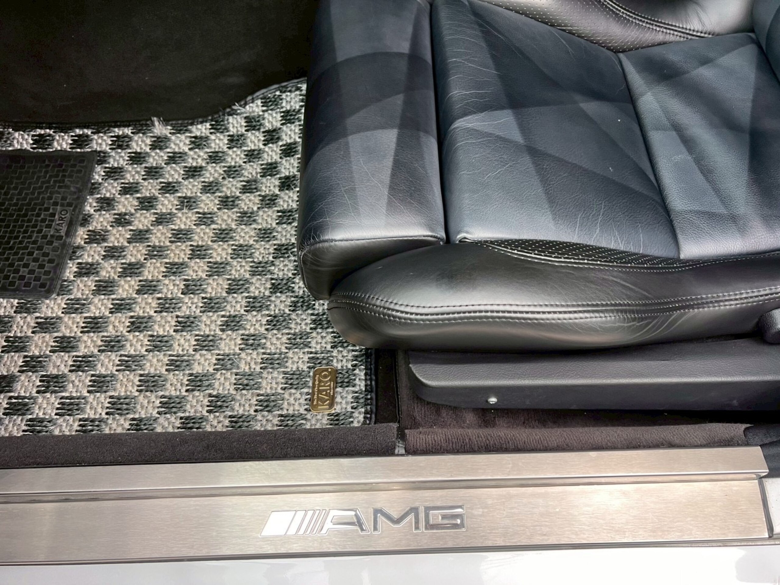 1995 Mercedes Benz E60 AMG — Photo 38 / 74