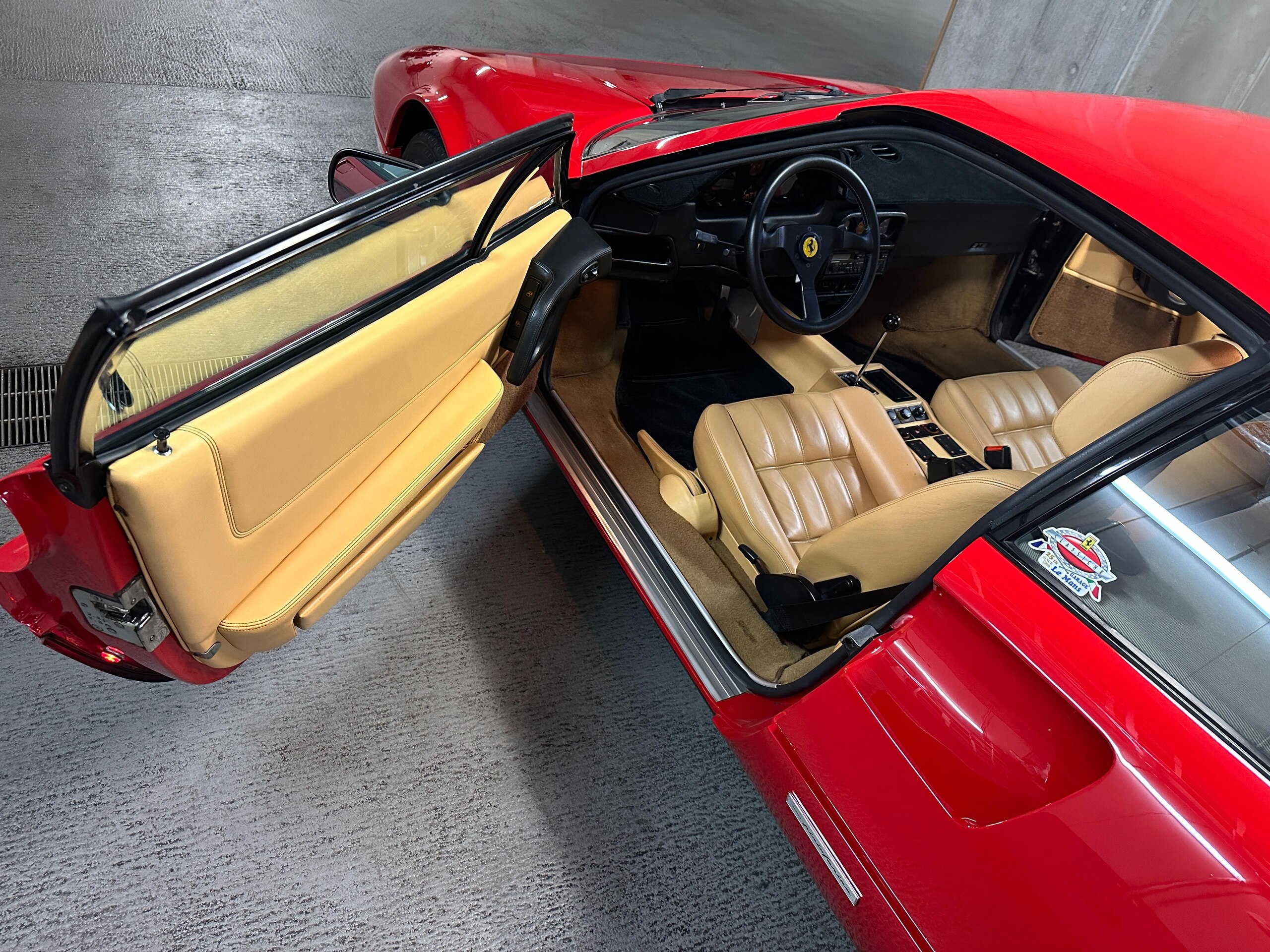 1986 Ferrari 328 GTB — Photo 8 / 19