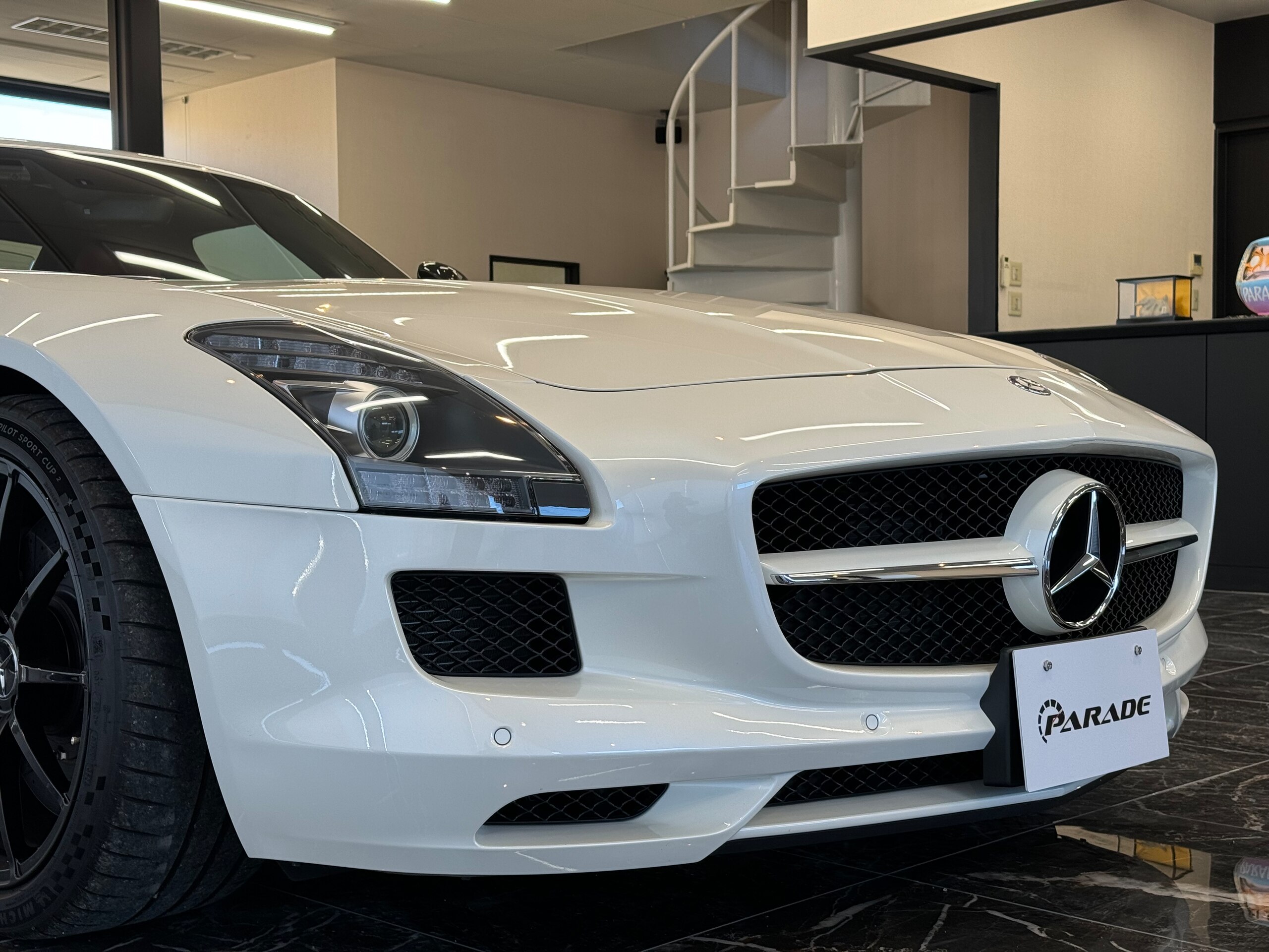 2012 Mercedes Benz SLS AMG Roadster — Photo 7 / 27
