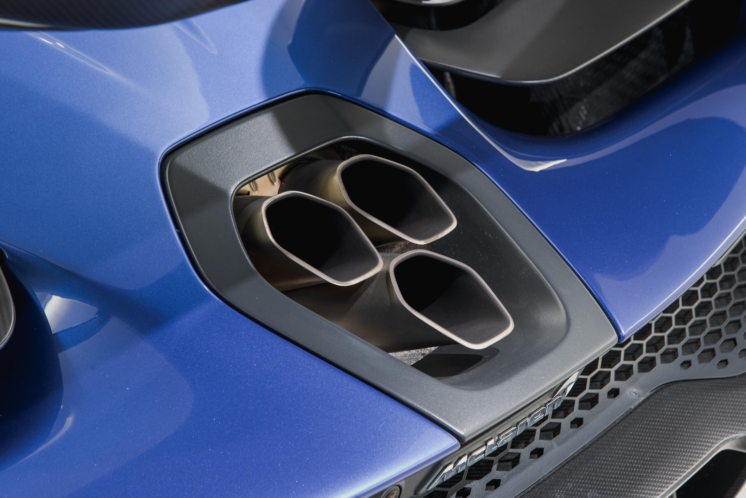 2019 McLaren Senna — Photo 17 / 20