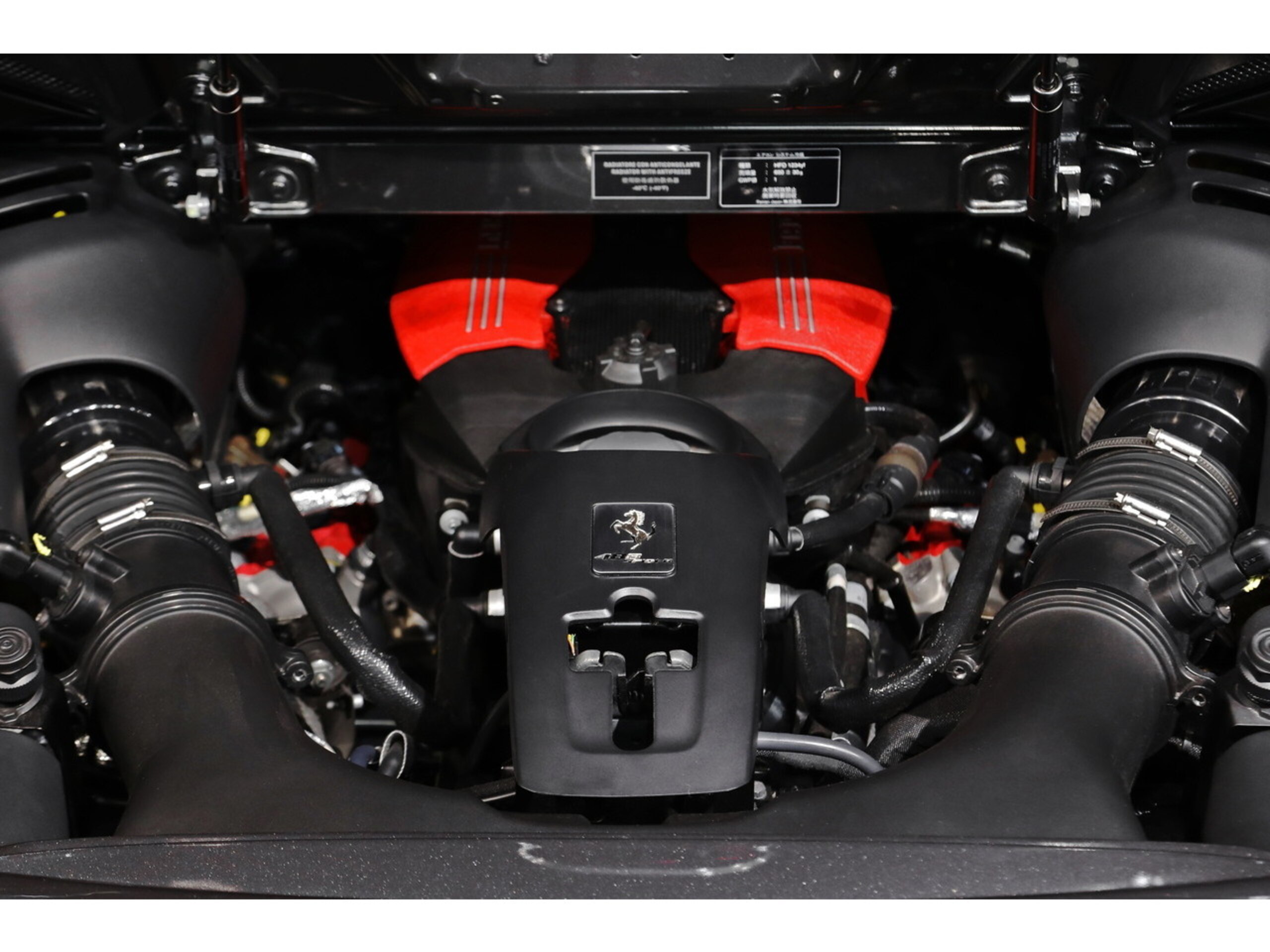 2018 Ferrari 488 Spider — Photo 44 / 65