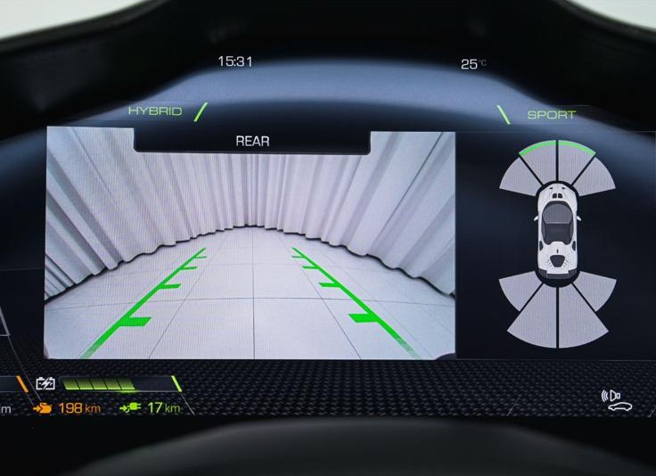 2025 Ferrari SF90 XX Spider — Photo 14 / 21