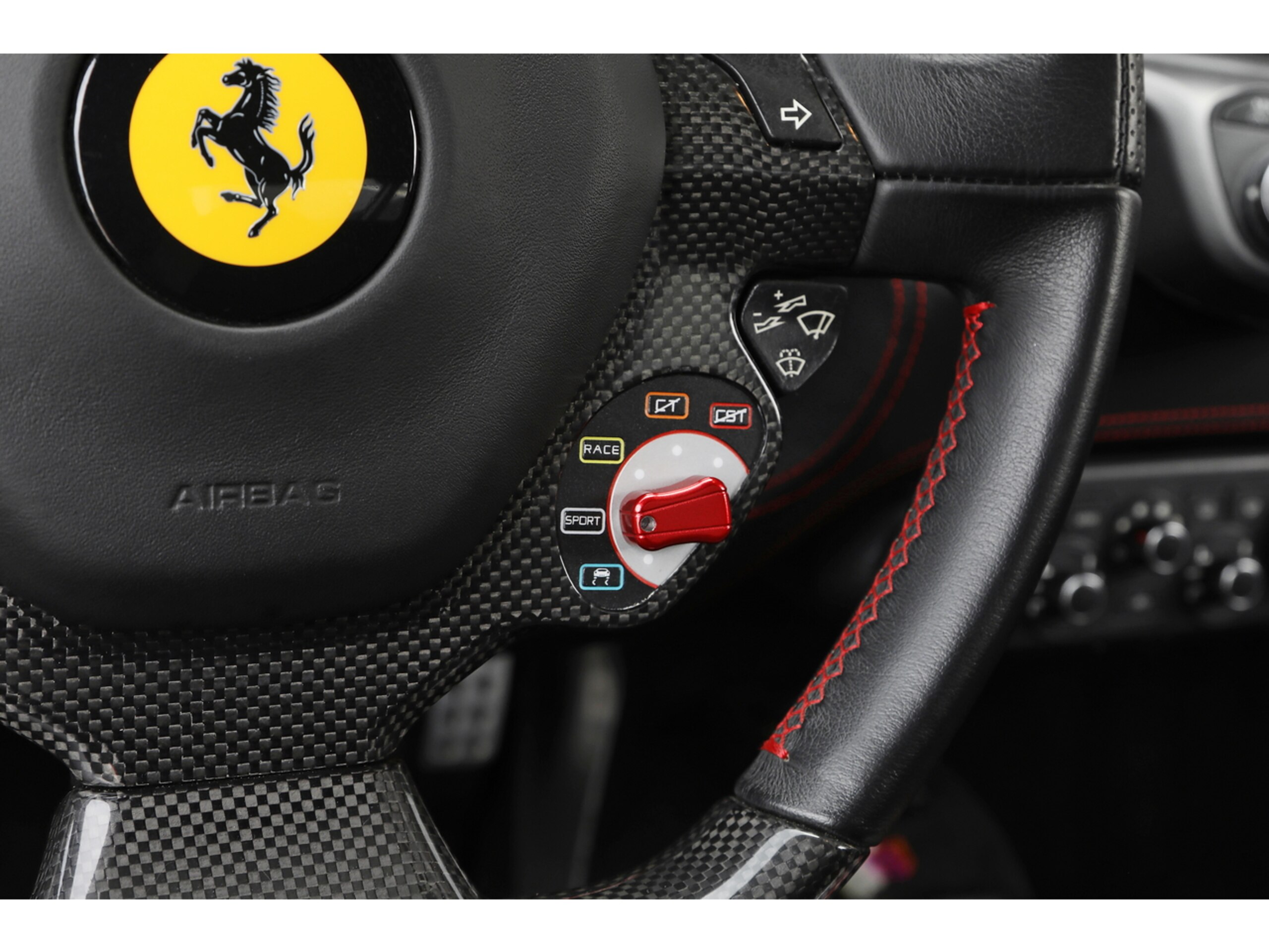 2010 Ferrari 458 Italia F1 DCT — Photo 37 / 40