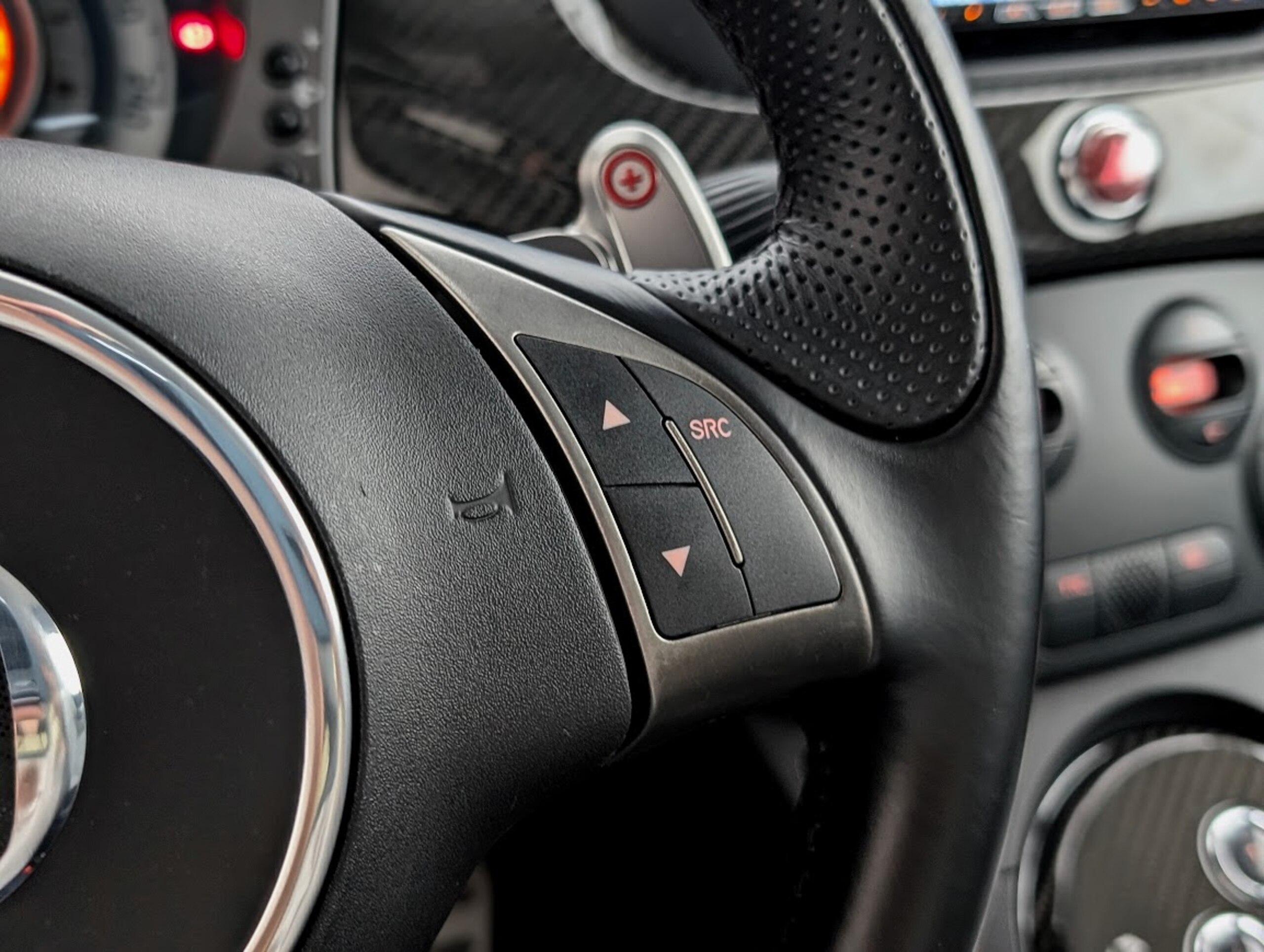 2011 Abarth 695 Tributo Ferrari — Photo 24 / 35