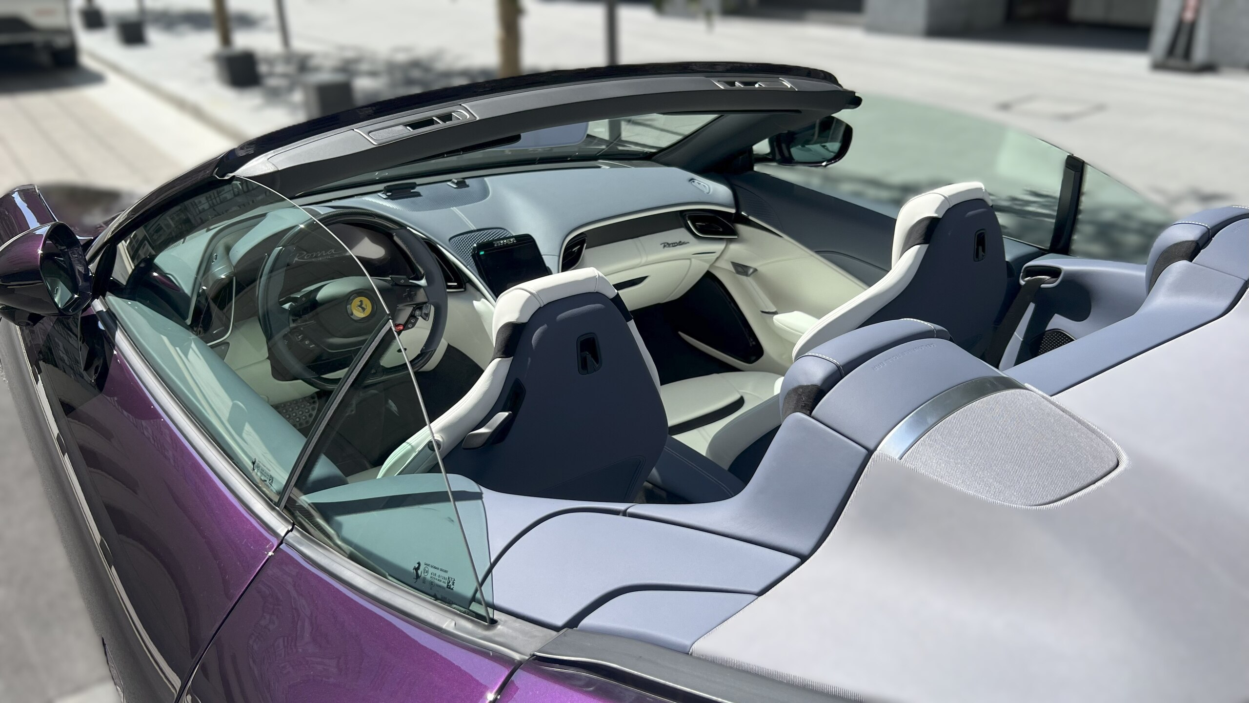2024 Ferrari Roma Spider — Photo 19 / 44