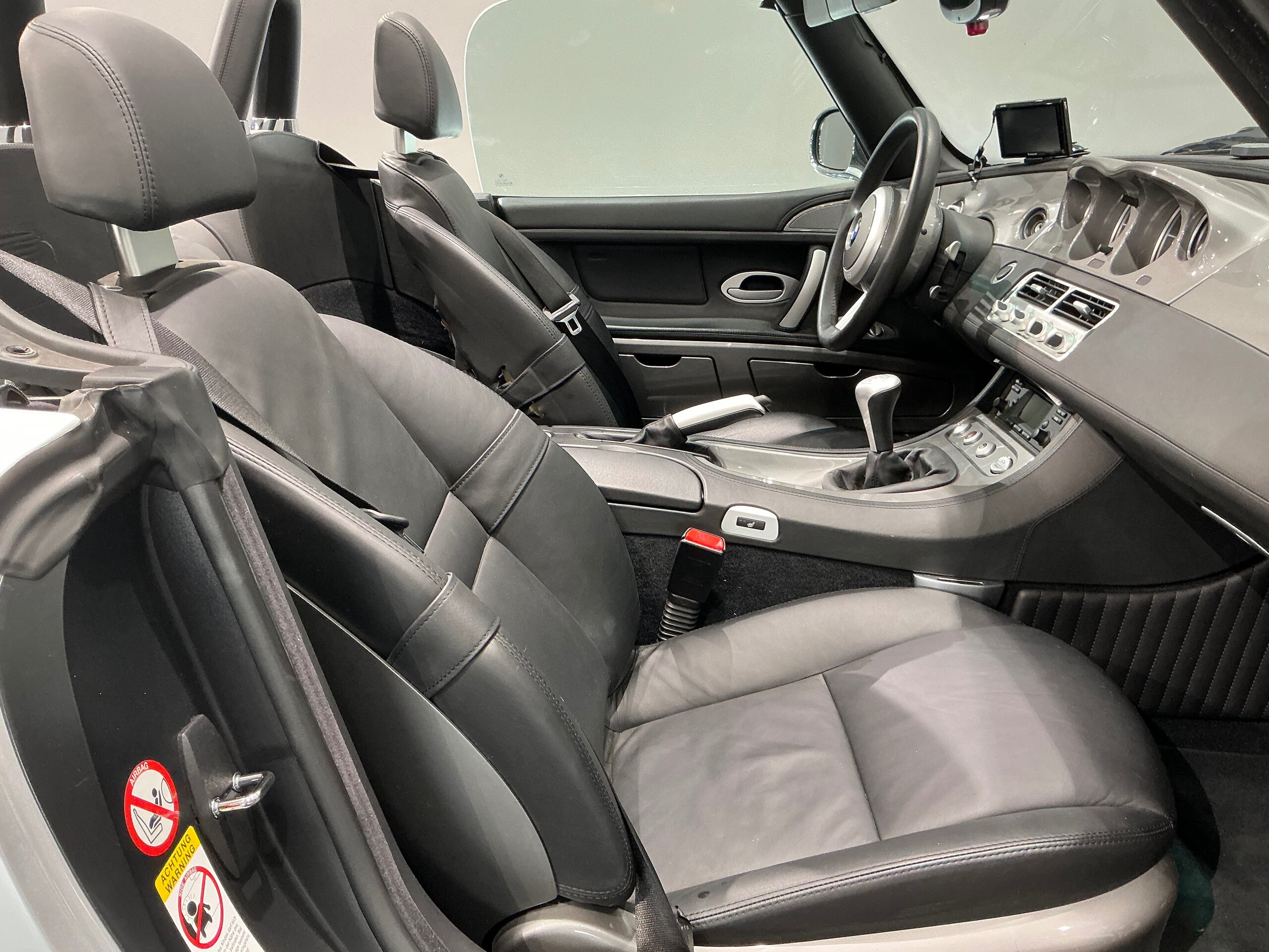 2000 BMW Z8 — Photo 16 / 19