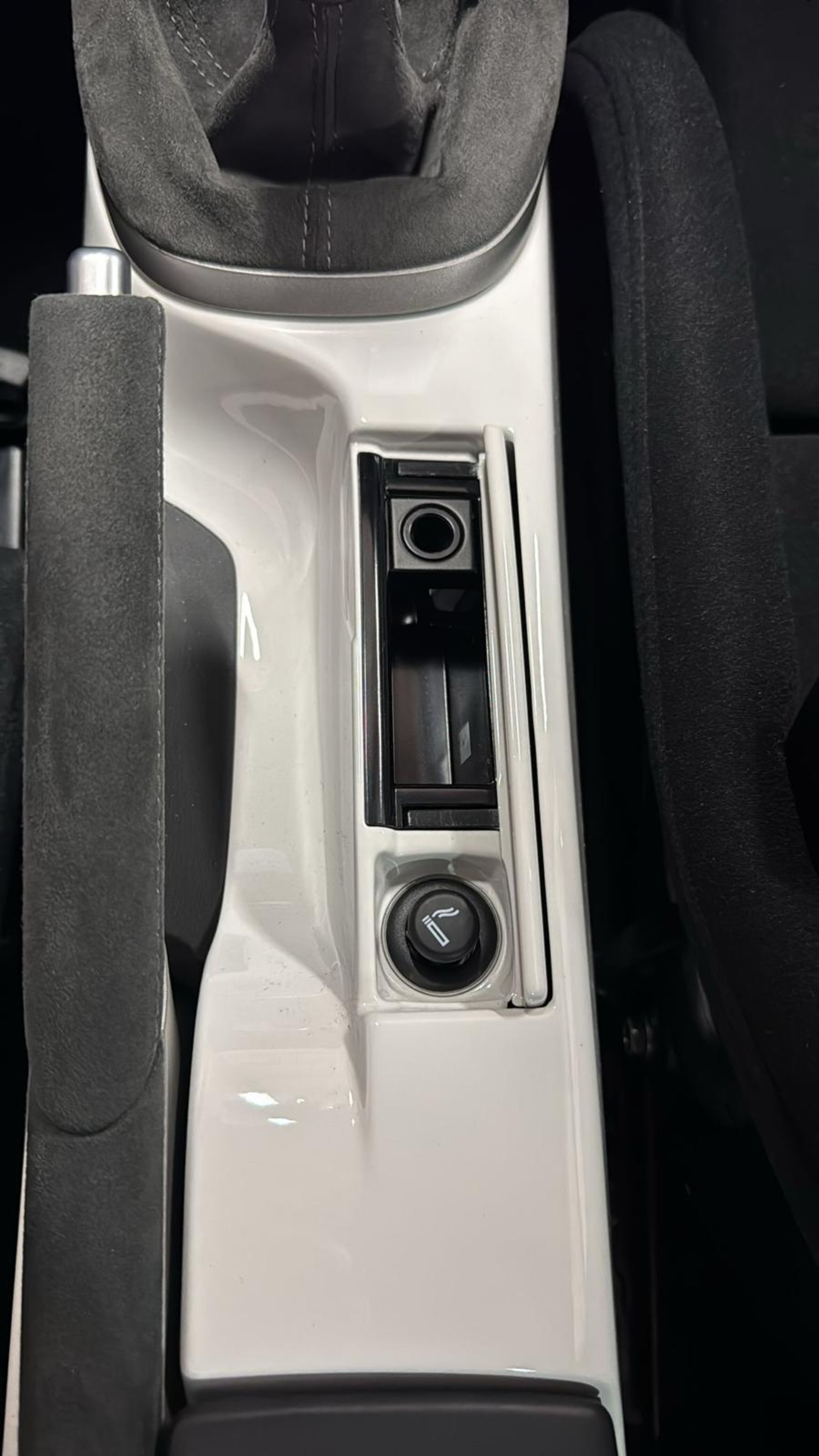 2011 Porsche 911 GT3 RS — Photo 27 / 40