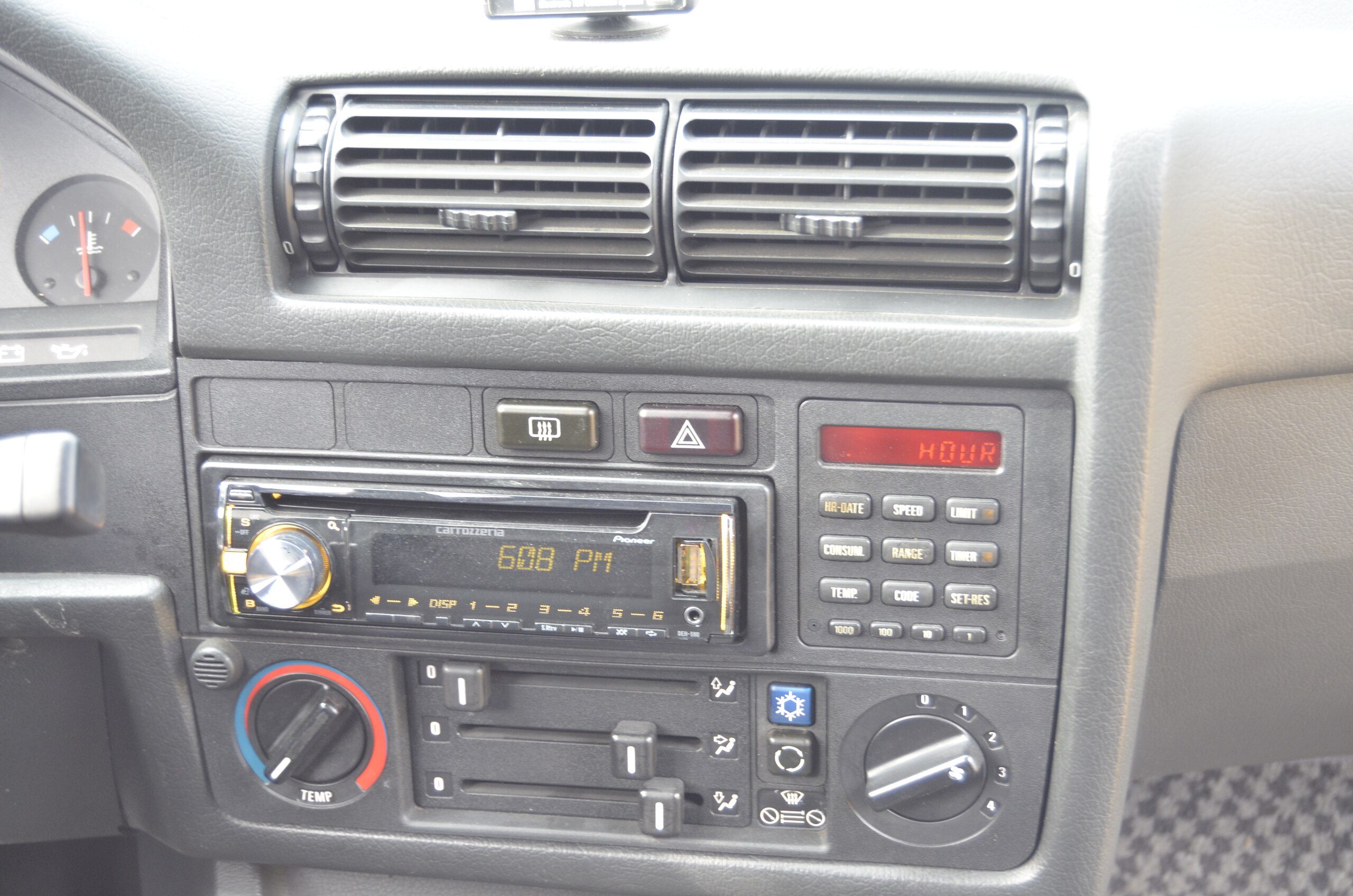 1988 BMW M3 Coupe — Photo 16 / 20