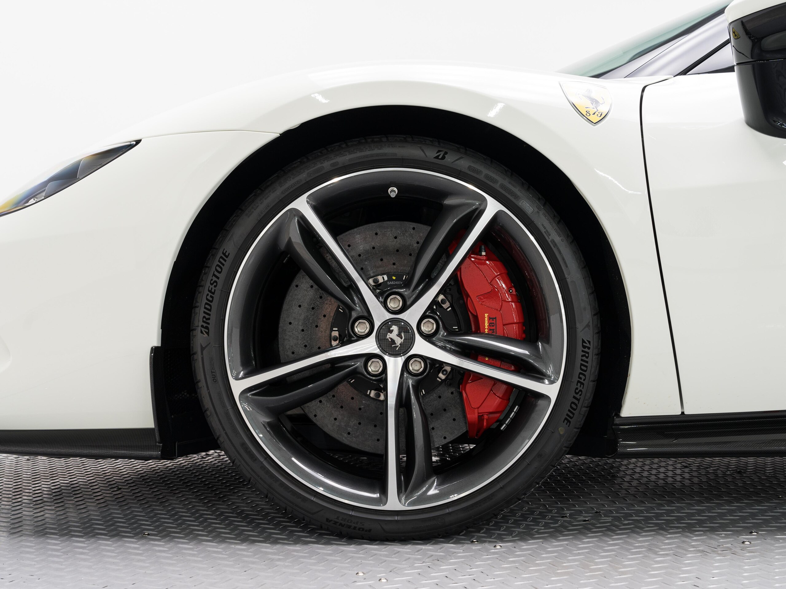 2024 Ferrari 296GTB — Photo 26 / 29