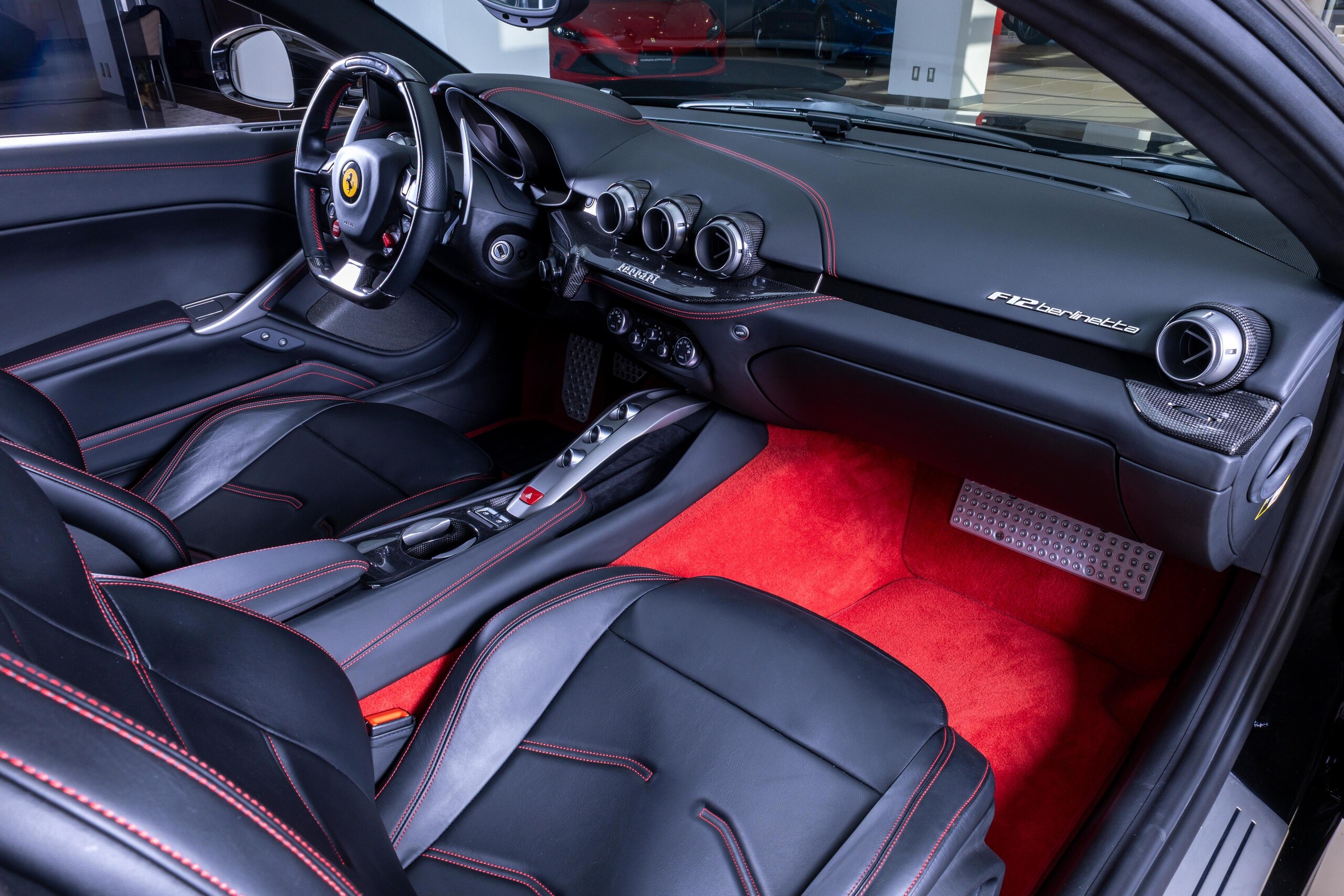 2016 Ferrari F12 Berlinetta — Photo 13 / 19