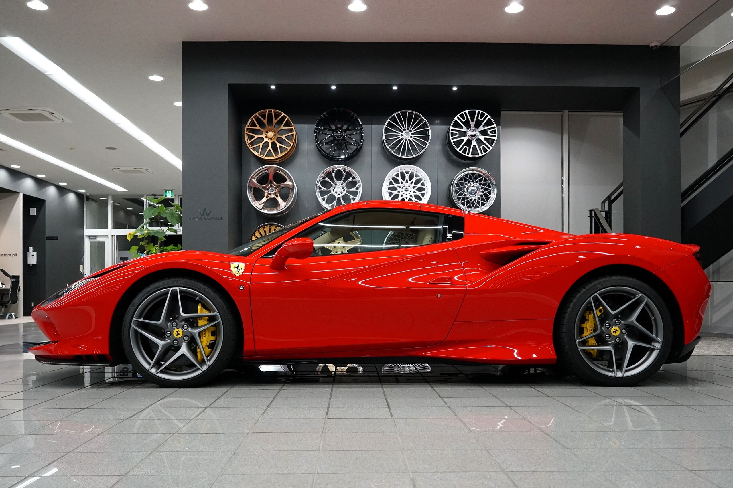 2022 Ferrari F8 Spider — Photo 15 / 52