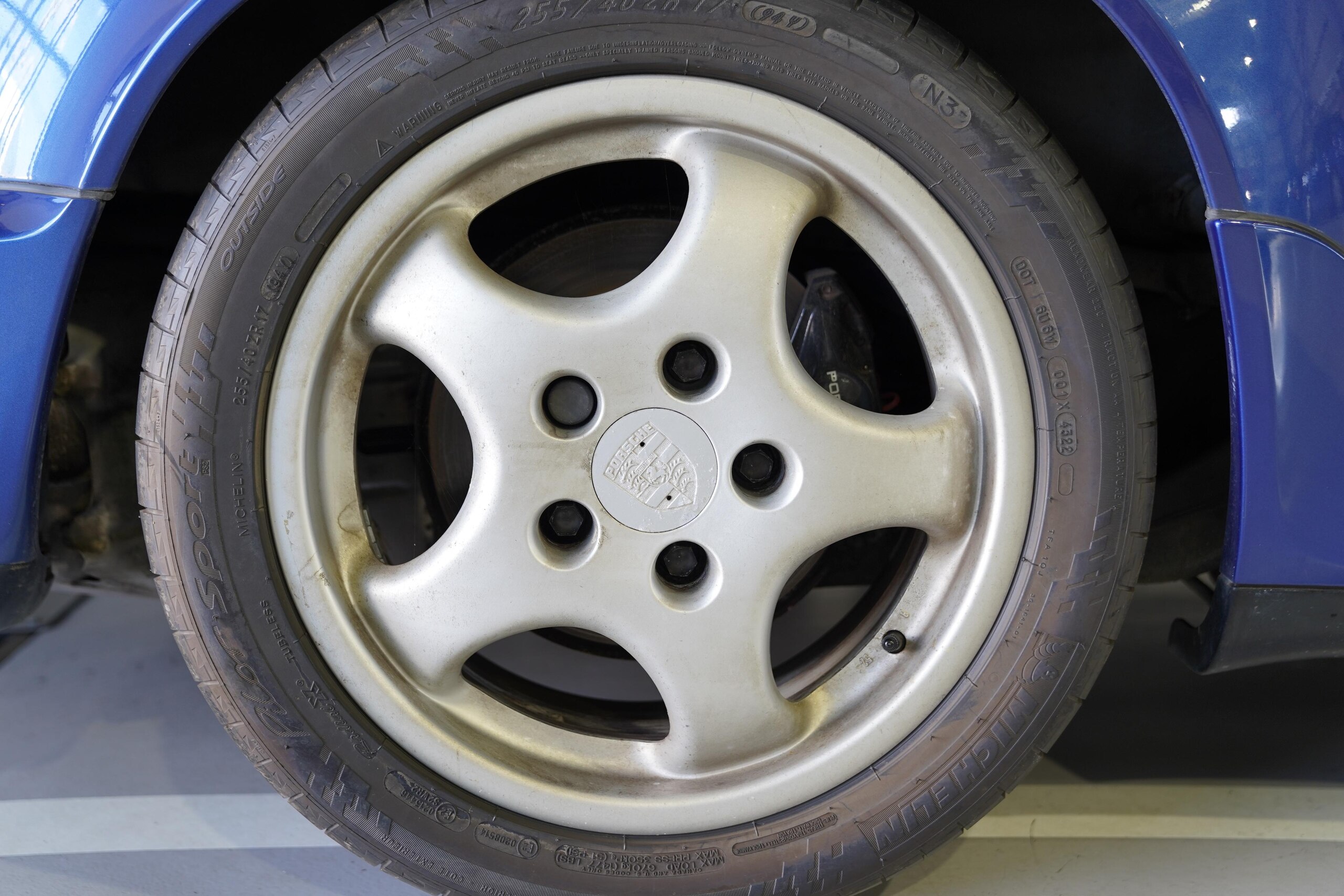 1991 Porsche 911 Carrera 2 — Photo 12 / 14