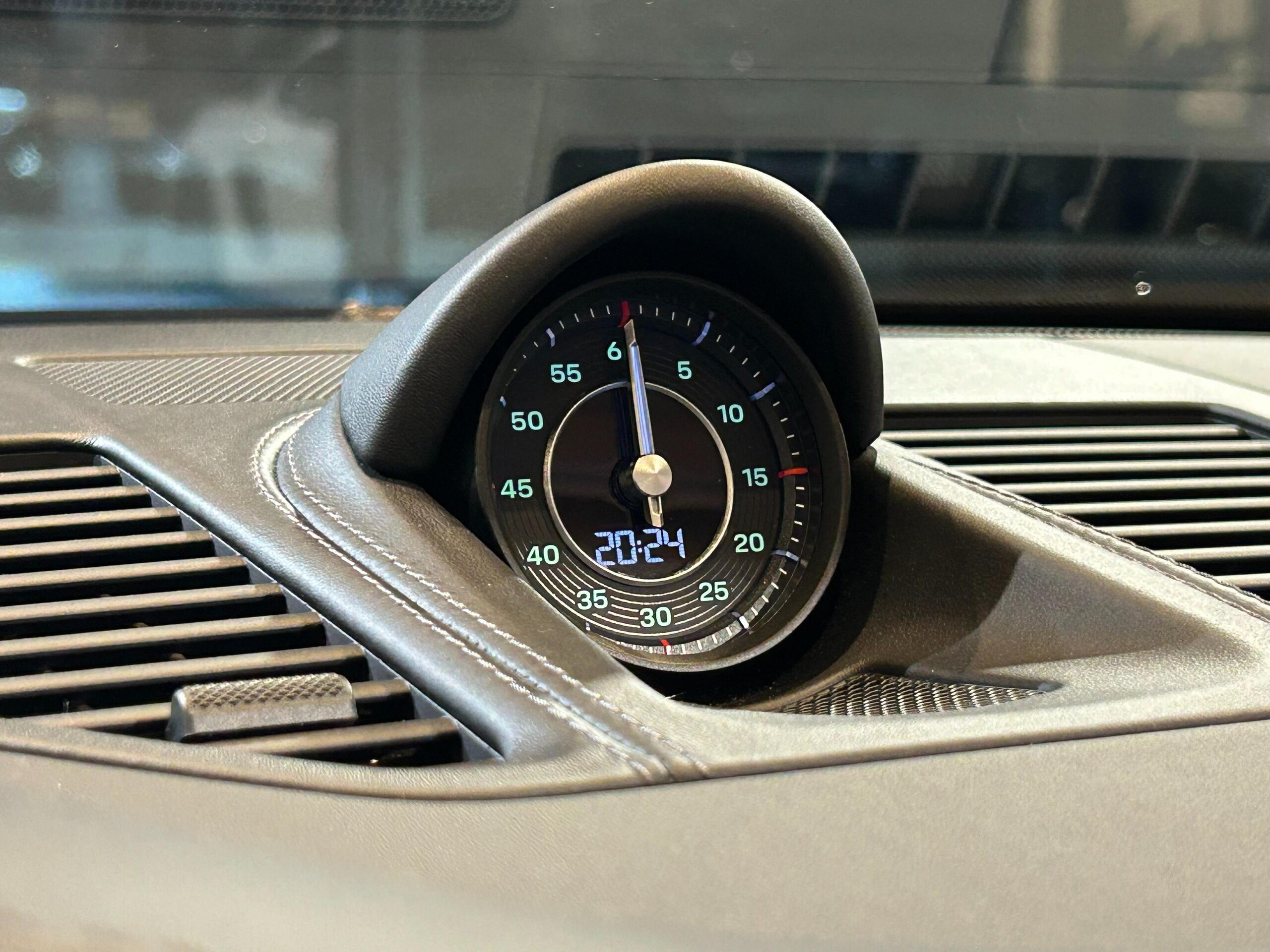 2020 Porsche 911 Targa 4S — Photo 74 / 78
