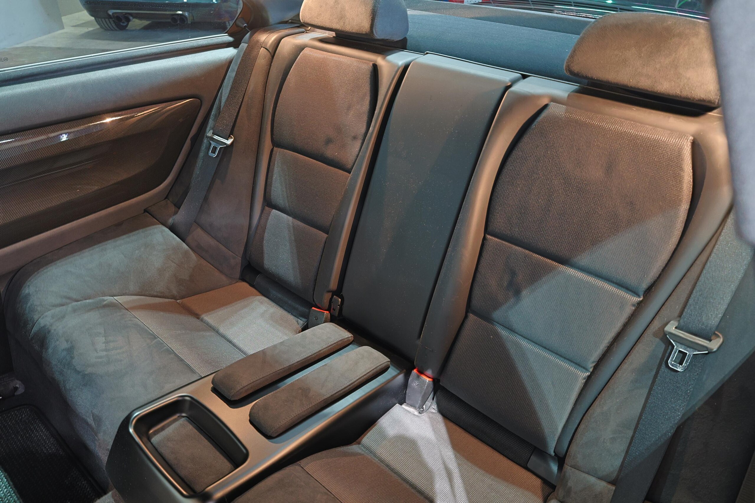 2003 BMW M3 CSL — Photo 35 / 46
