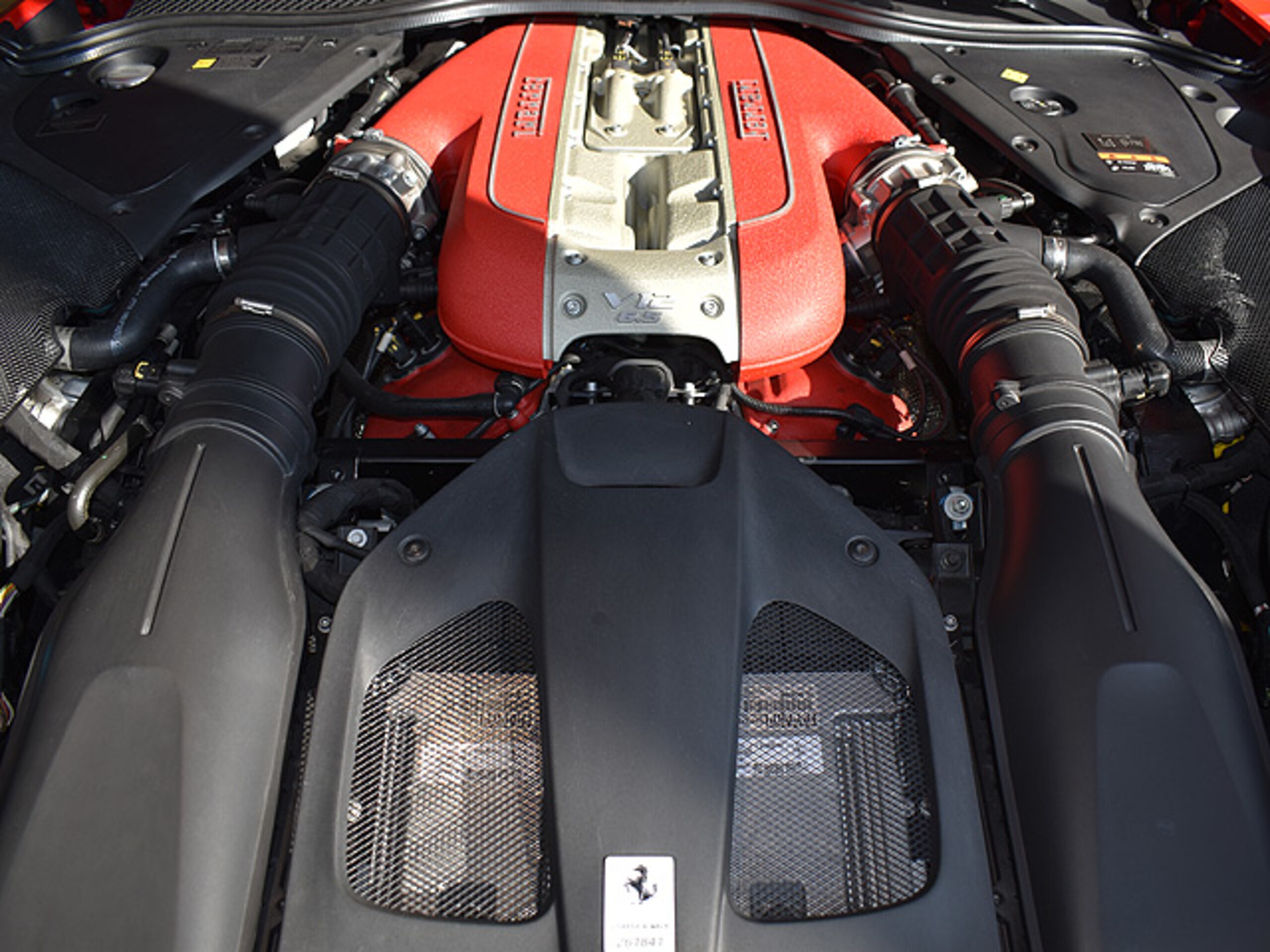 2021 Ferrari 812GTS — Photo 18 / 20