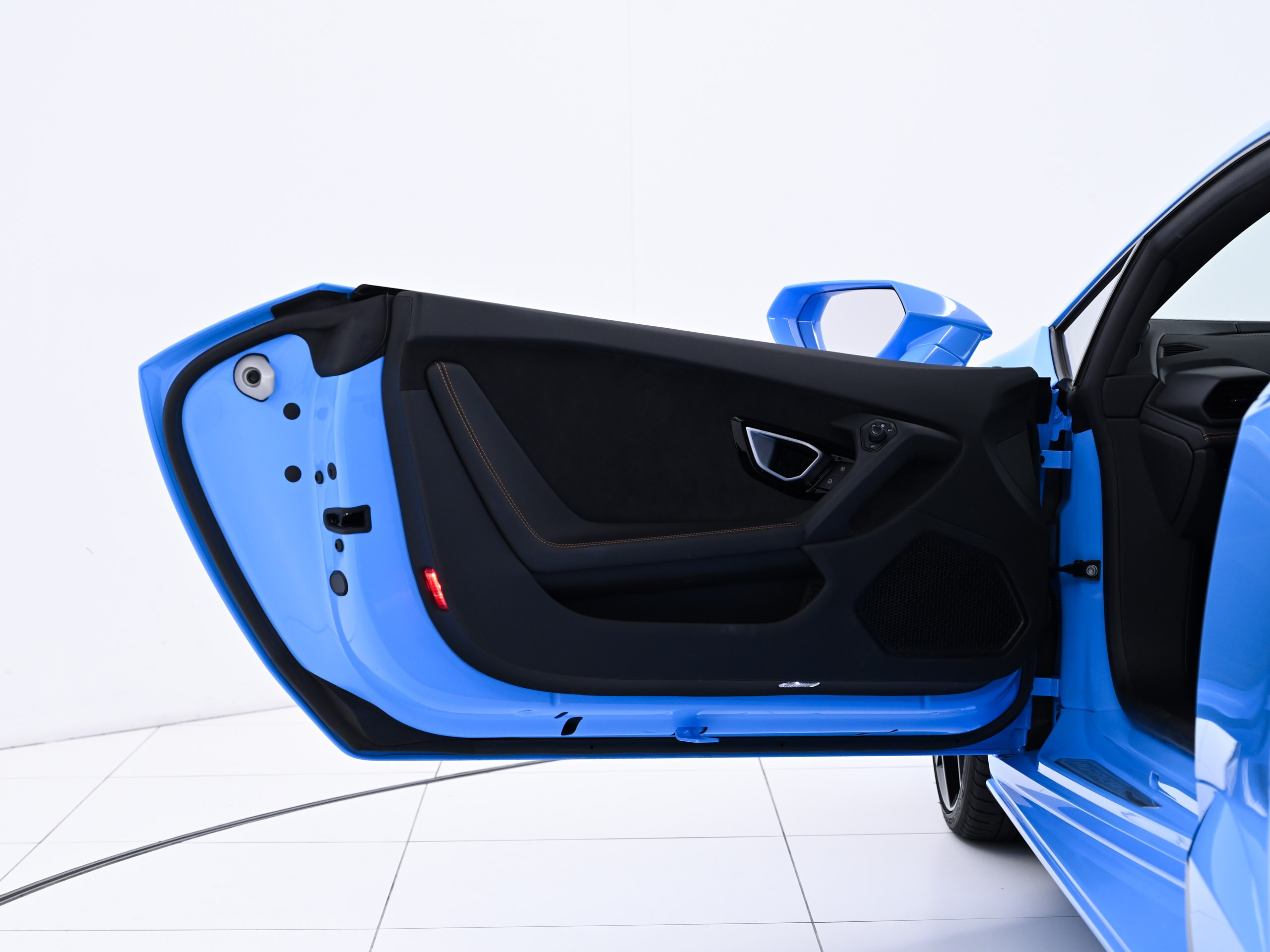 2022 Lamborghini Huracán EVO — Photo 7 / 27