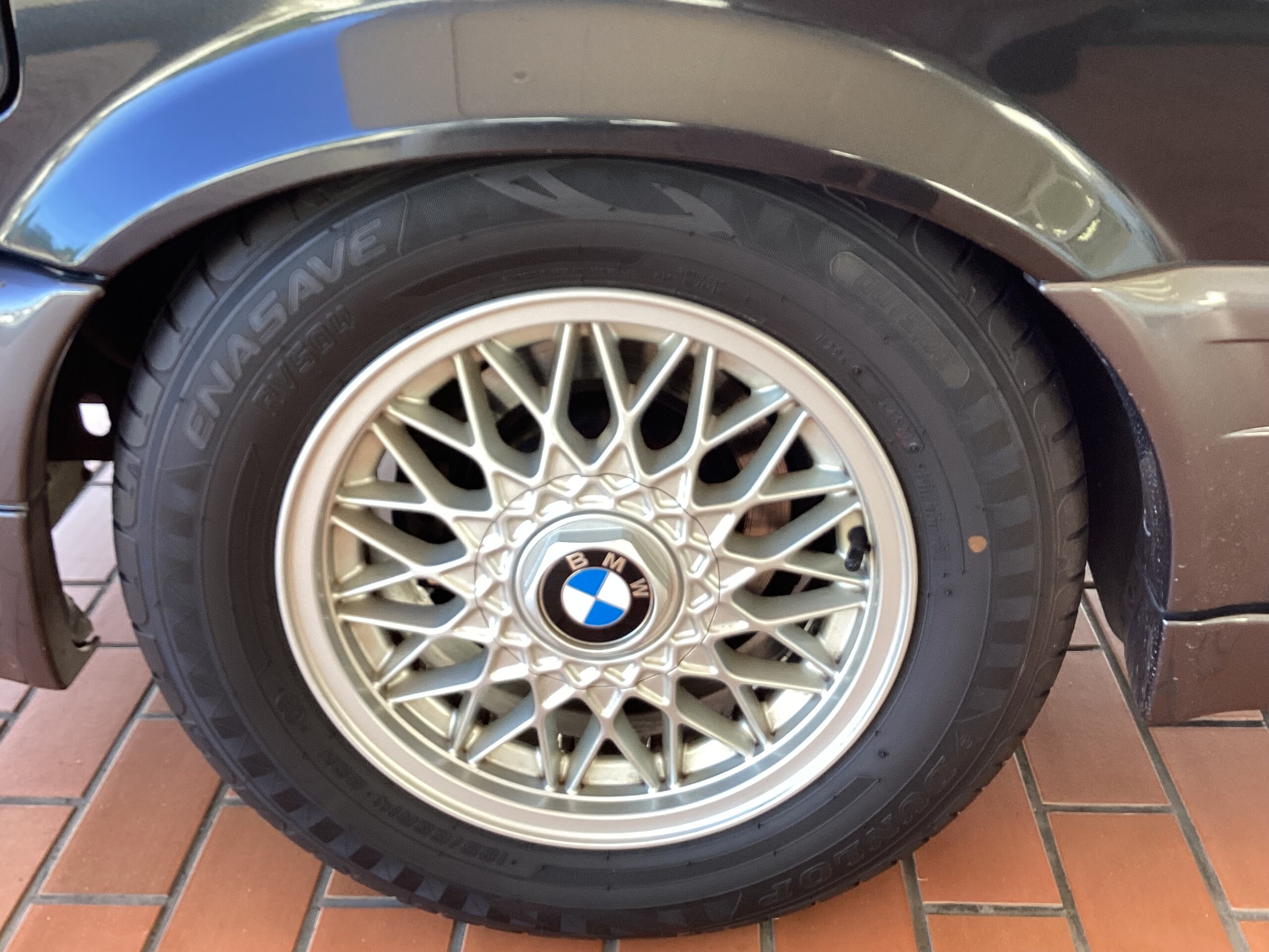 1990 BMW 325i Coupe — Photo 17 / 18