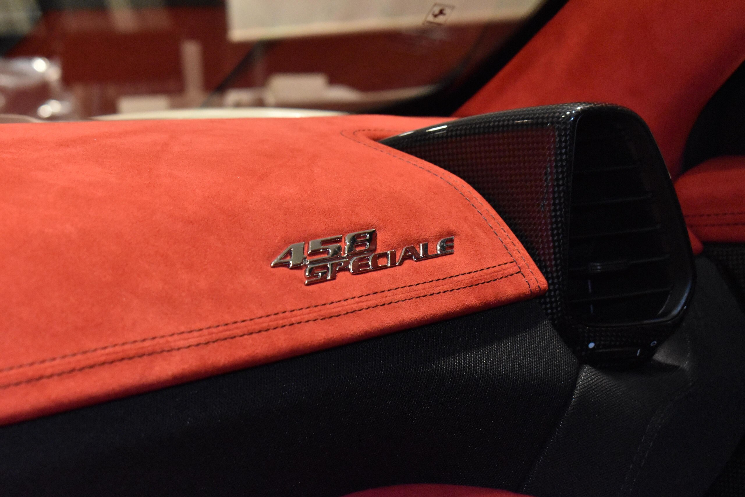 2015 Ferrari 458 Speciale — Photo 11 / 16