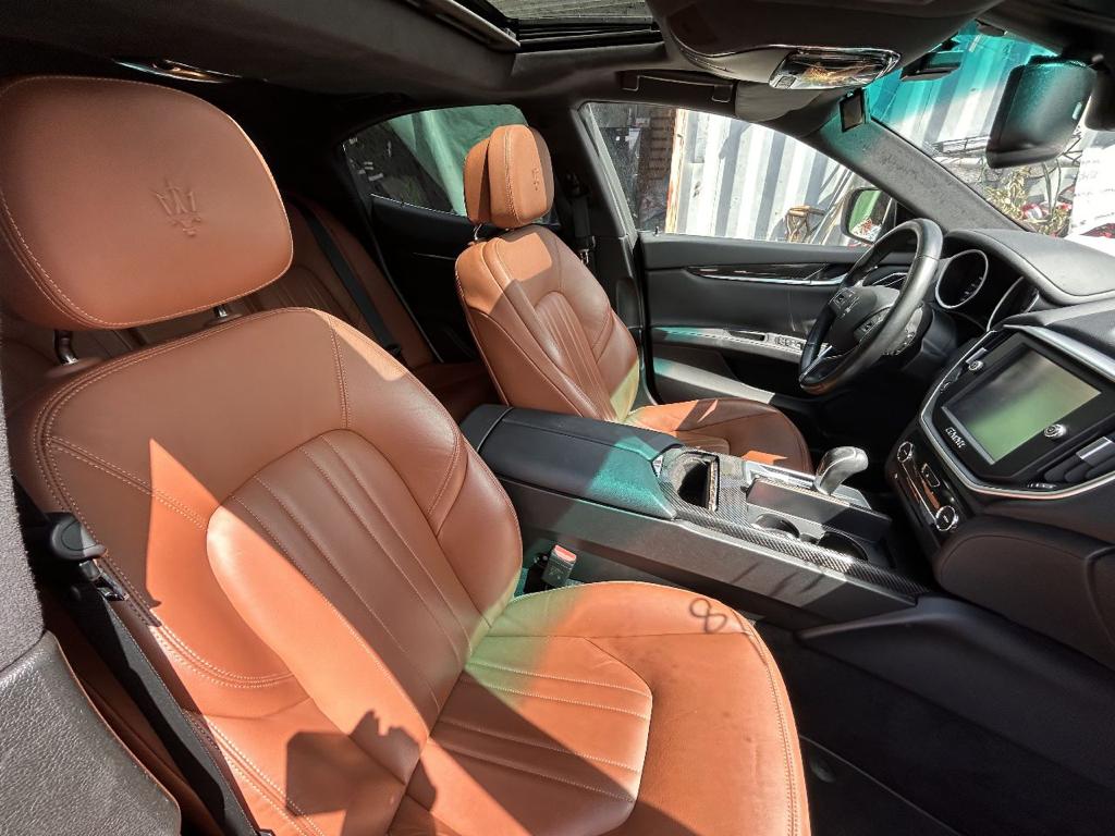 2016 Maserati Ghibli — Photo 12 / 19