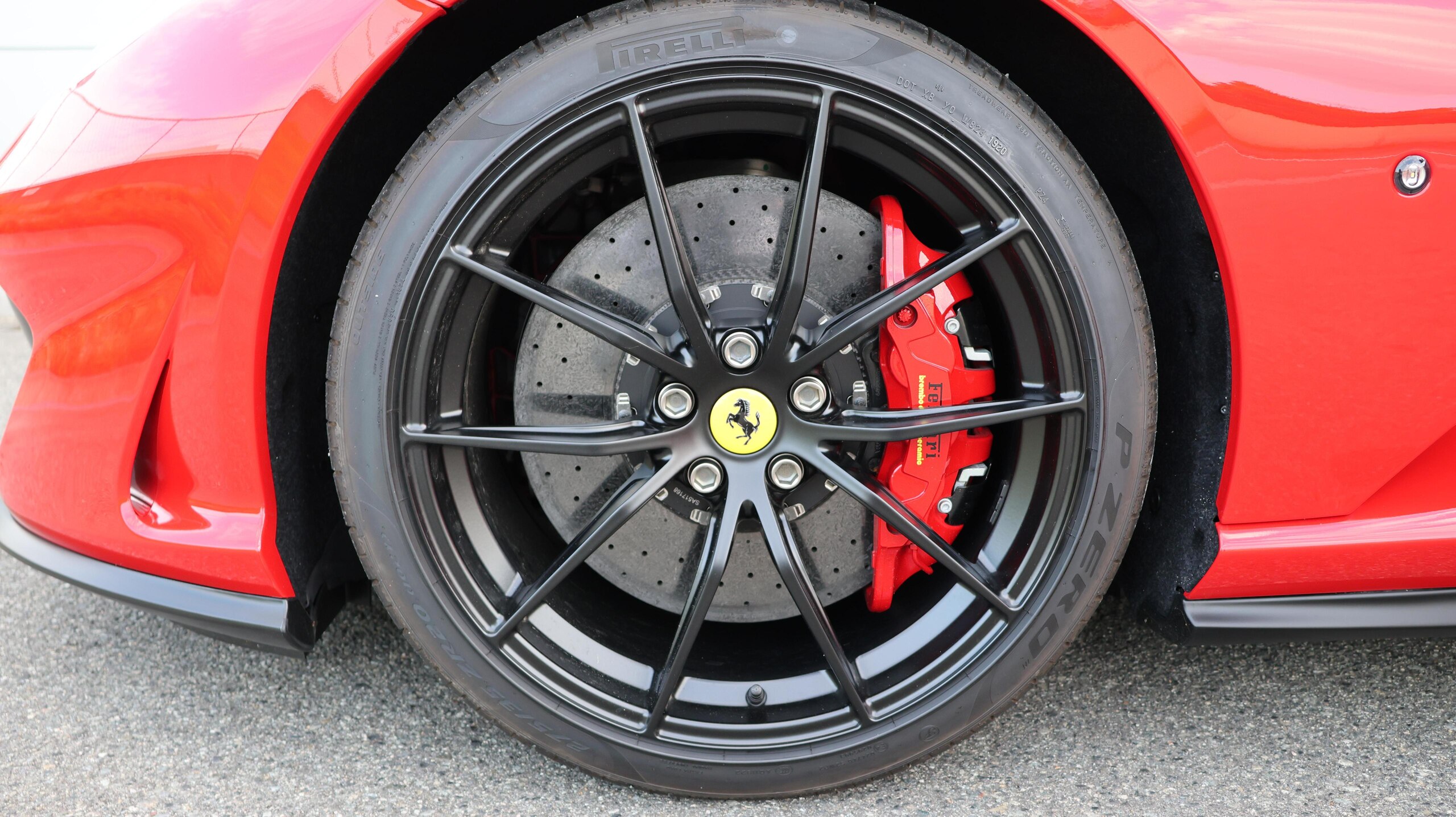 2020 Ferrari 812 Superfast — Photo 26 / 29