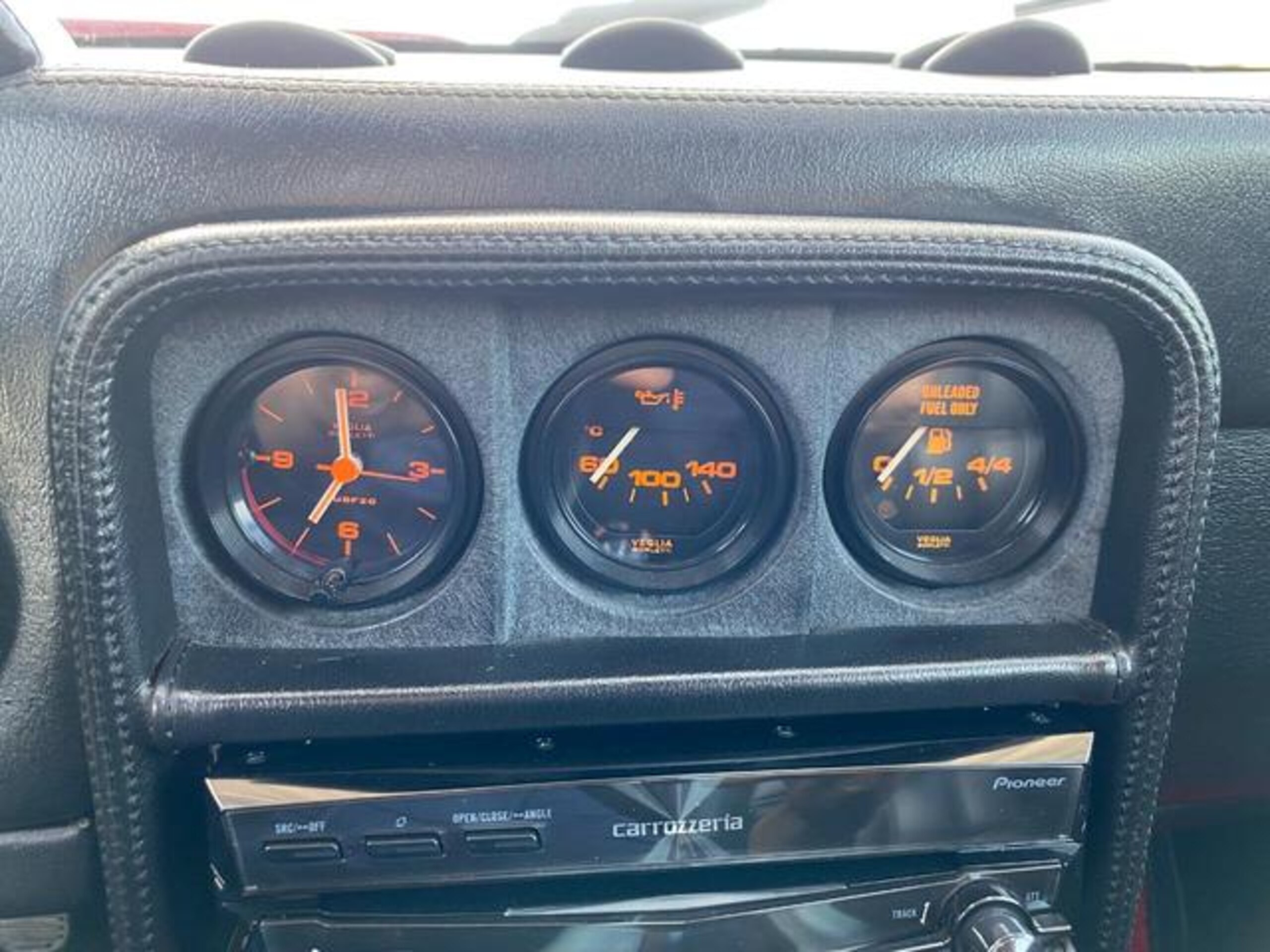 1989 Ferrari 328GTS — Photo 12 / 24