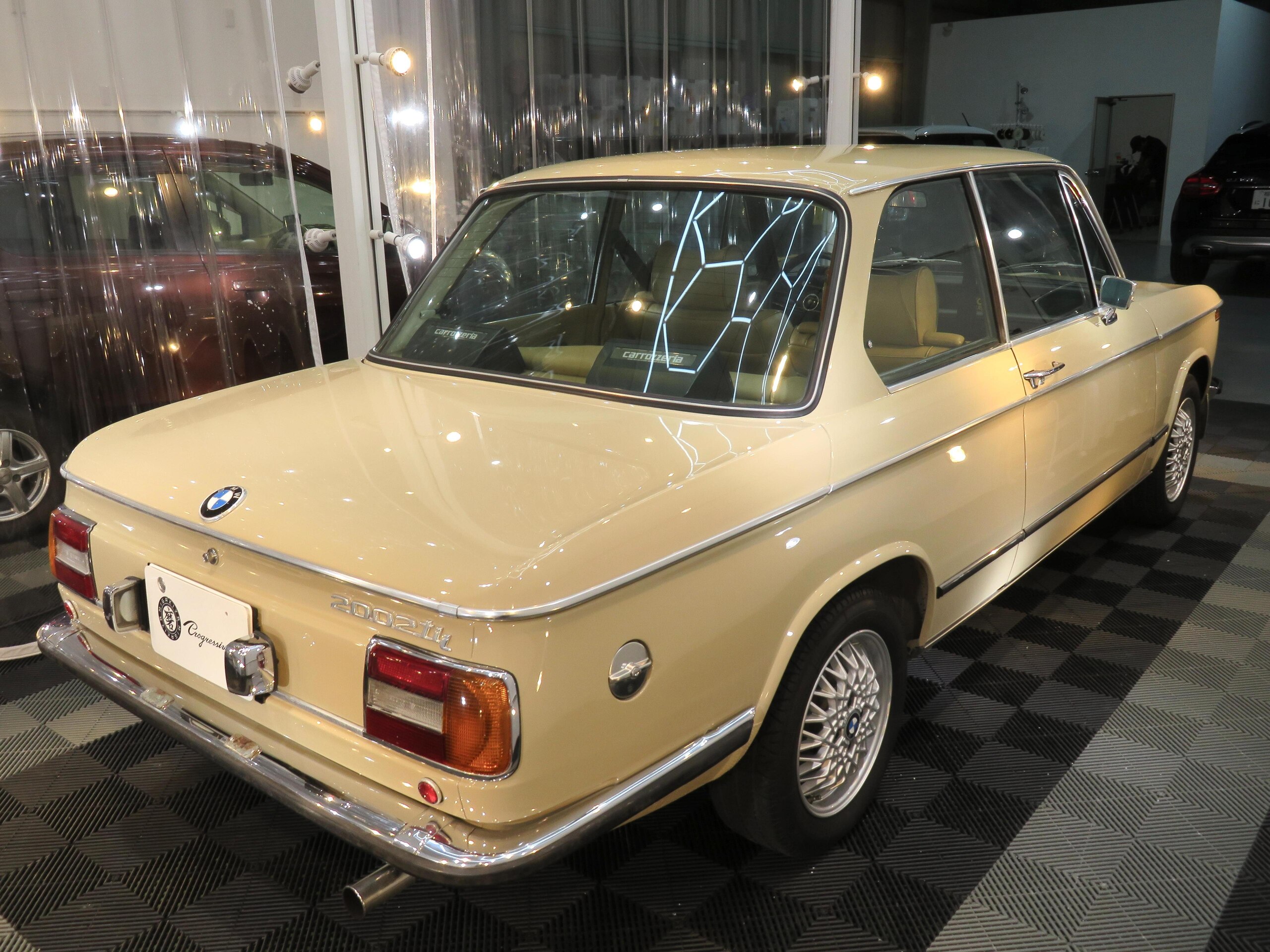 1975 BMW 2002tii — Photo 6 / 18