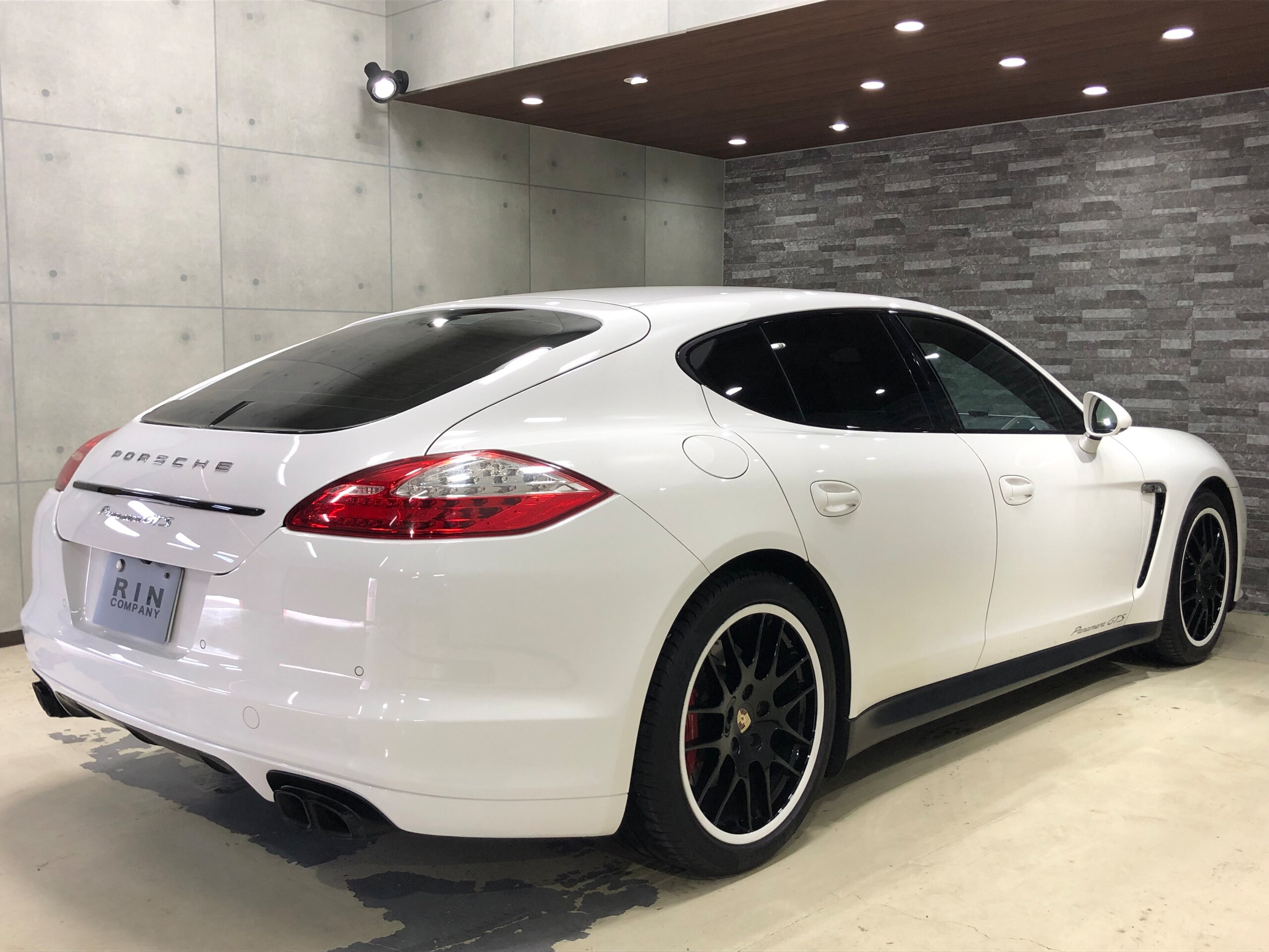 2012 Porsche Panamera GTS — Photo 6 / 32