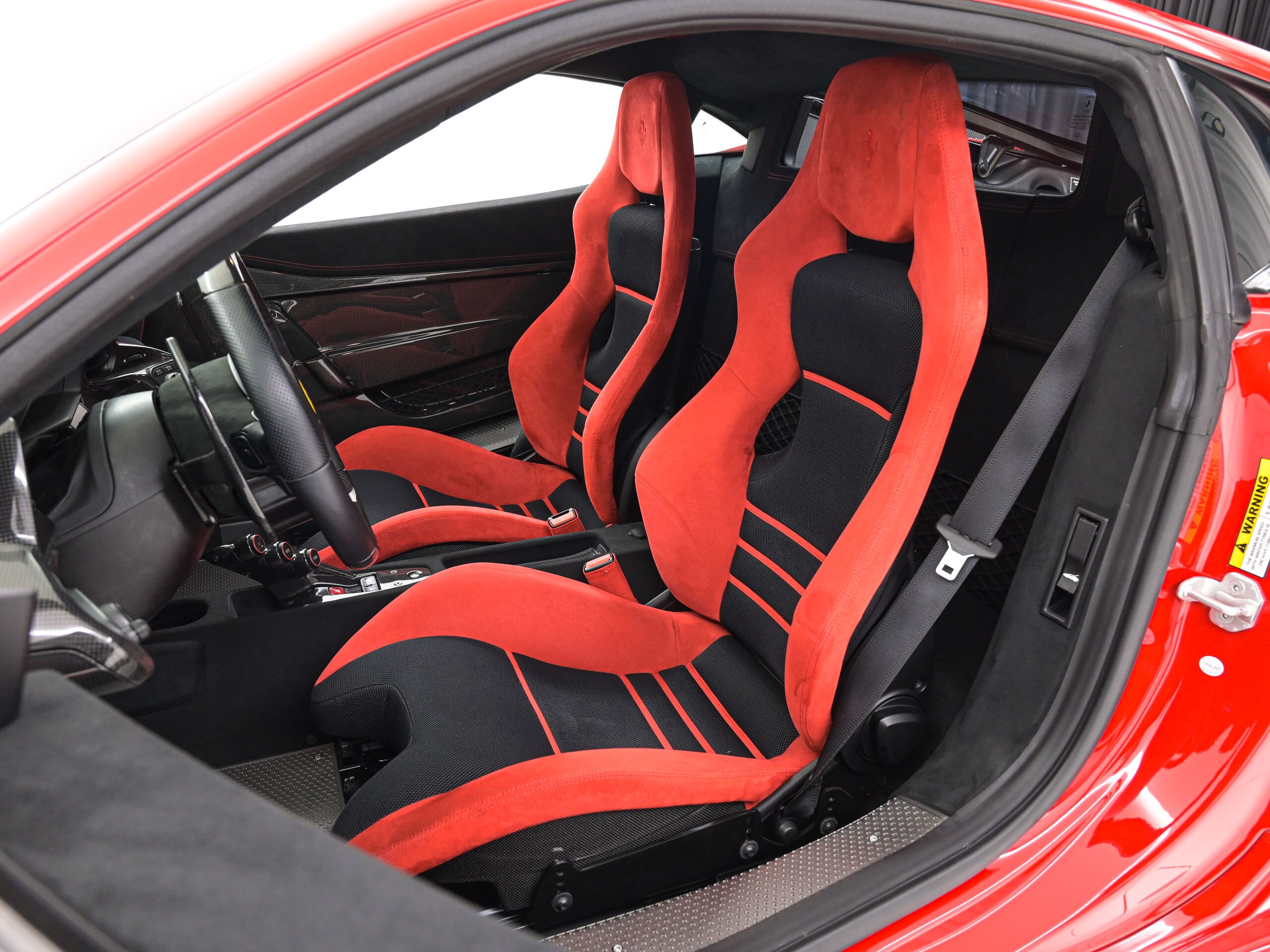 2015 Ferrari 458 Speciale — Photo 6 / 17
