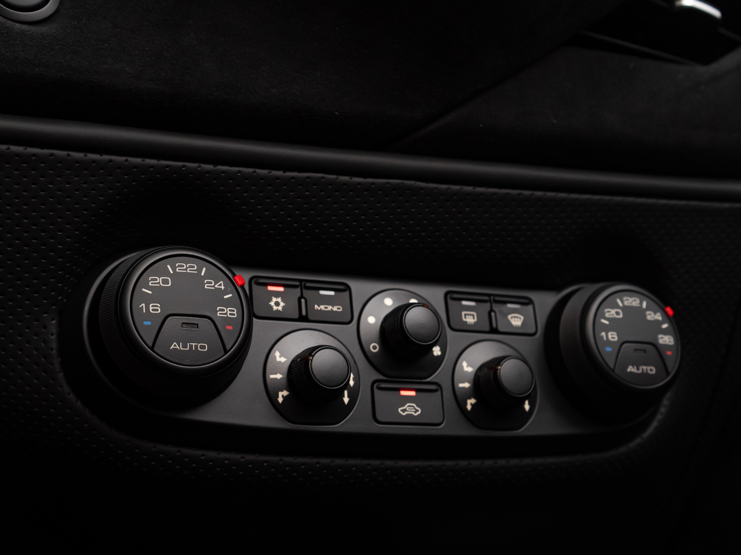 2019 Ferrari 488 Pista Spider — Photo 10 / 18