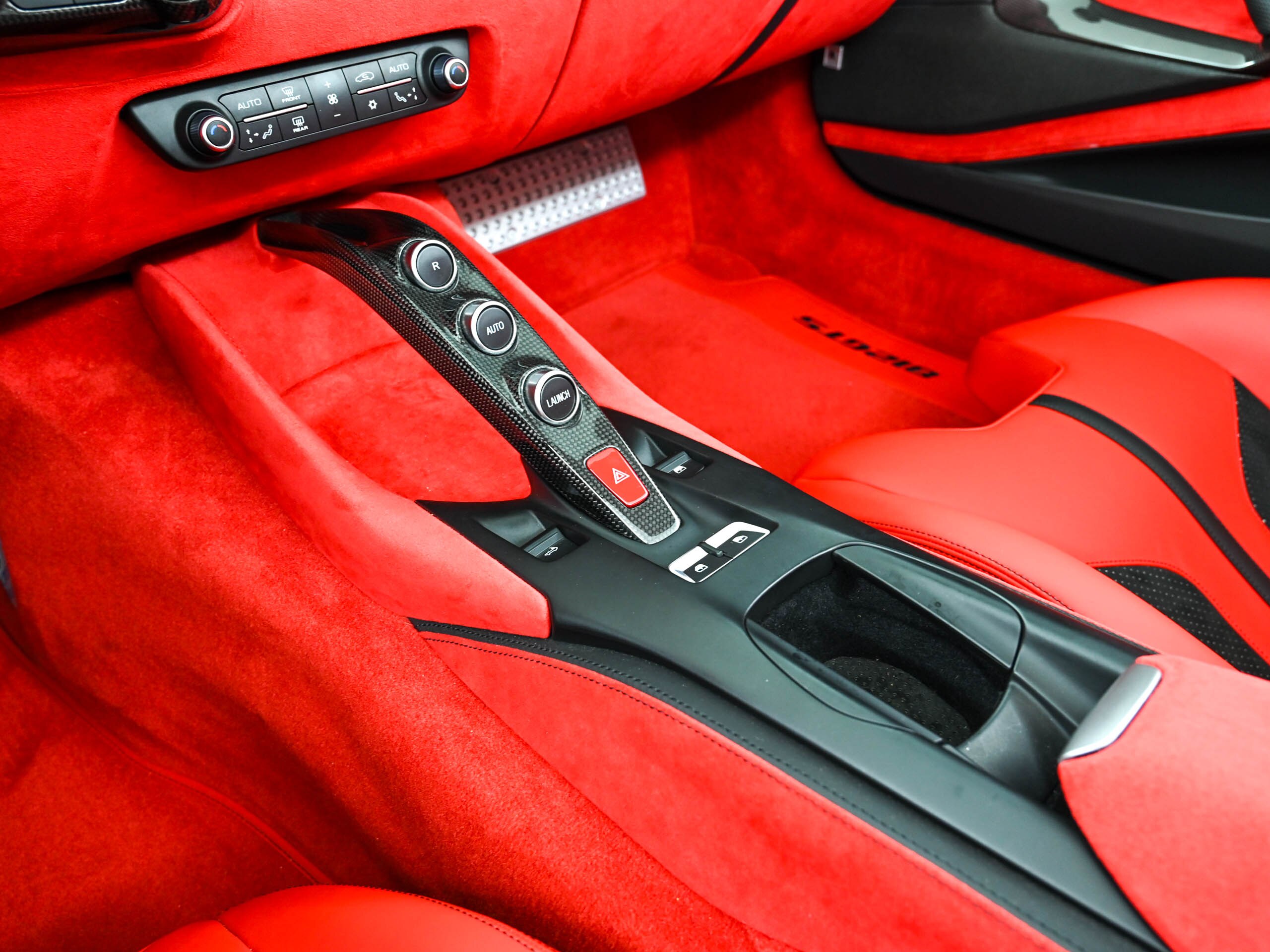 2020 Ferrari 812GTS — Photo 11 / 15