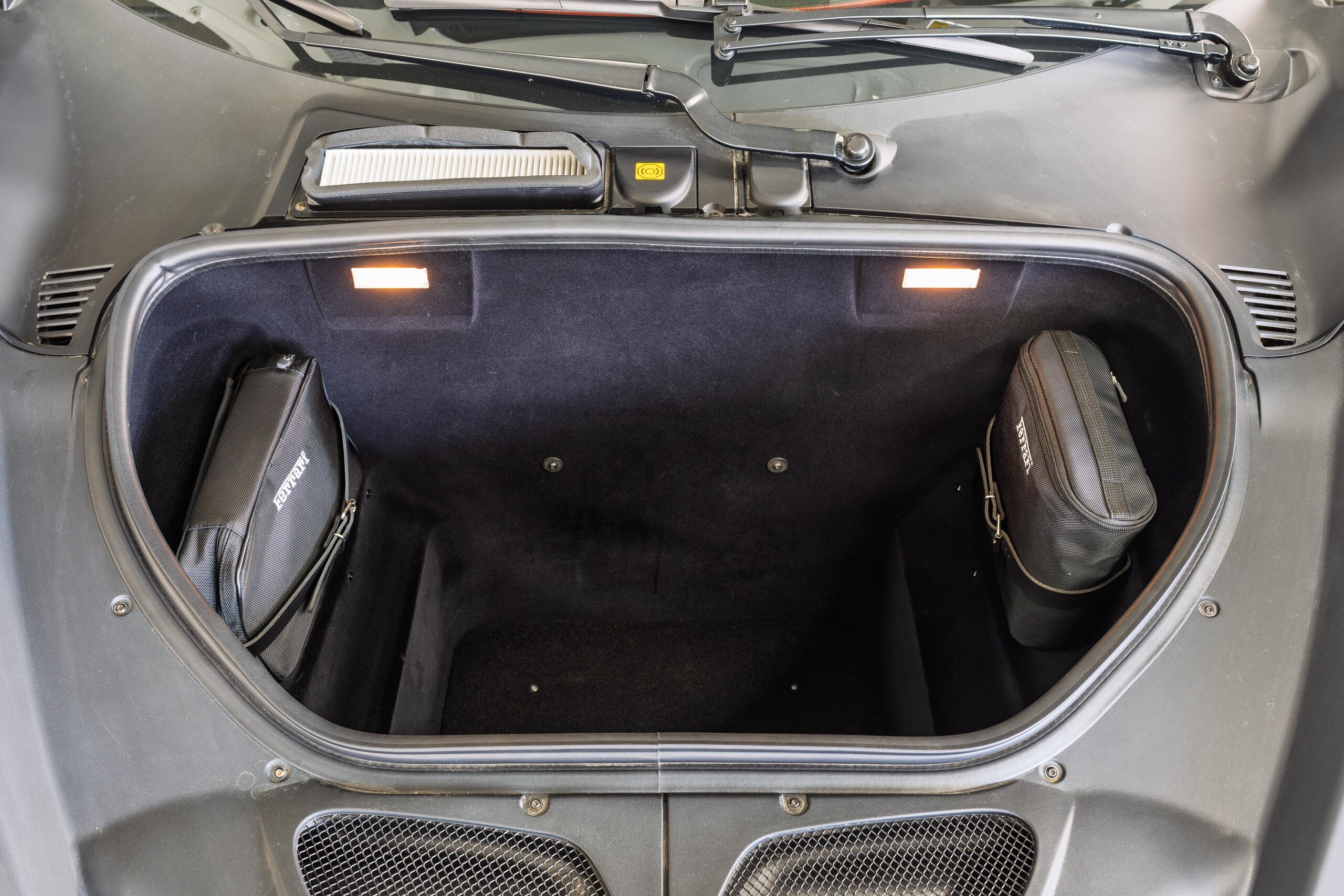 2015 Ferrari 458 Speciale — Photo 18 / 18