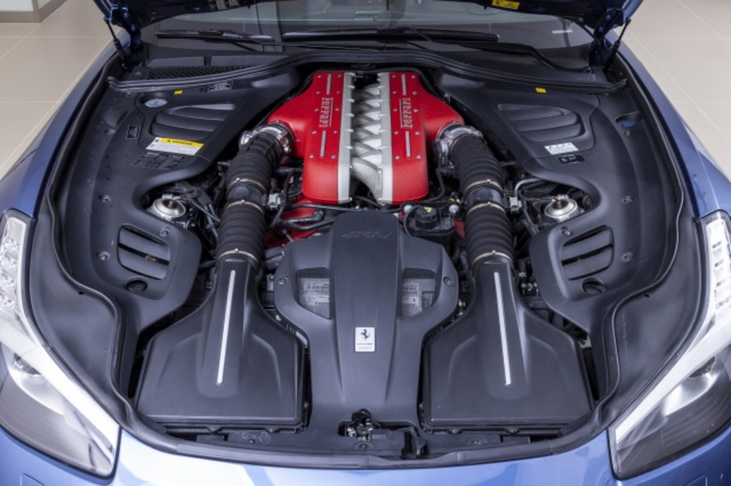 2020 Ferrari GTC4Lusso — Photo 19 / 21