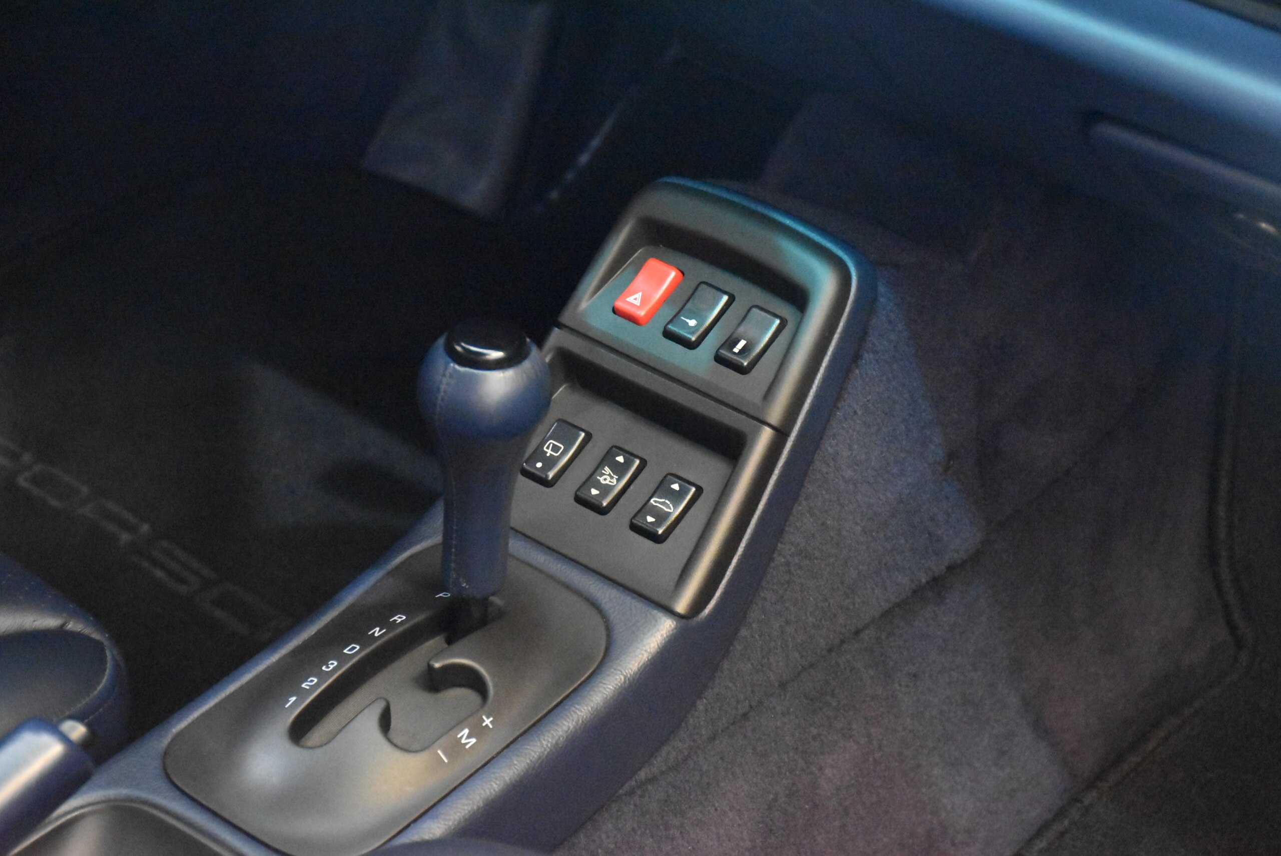 1994 Porsche 911 Carrera — Photo 9 / 17