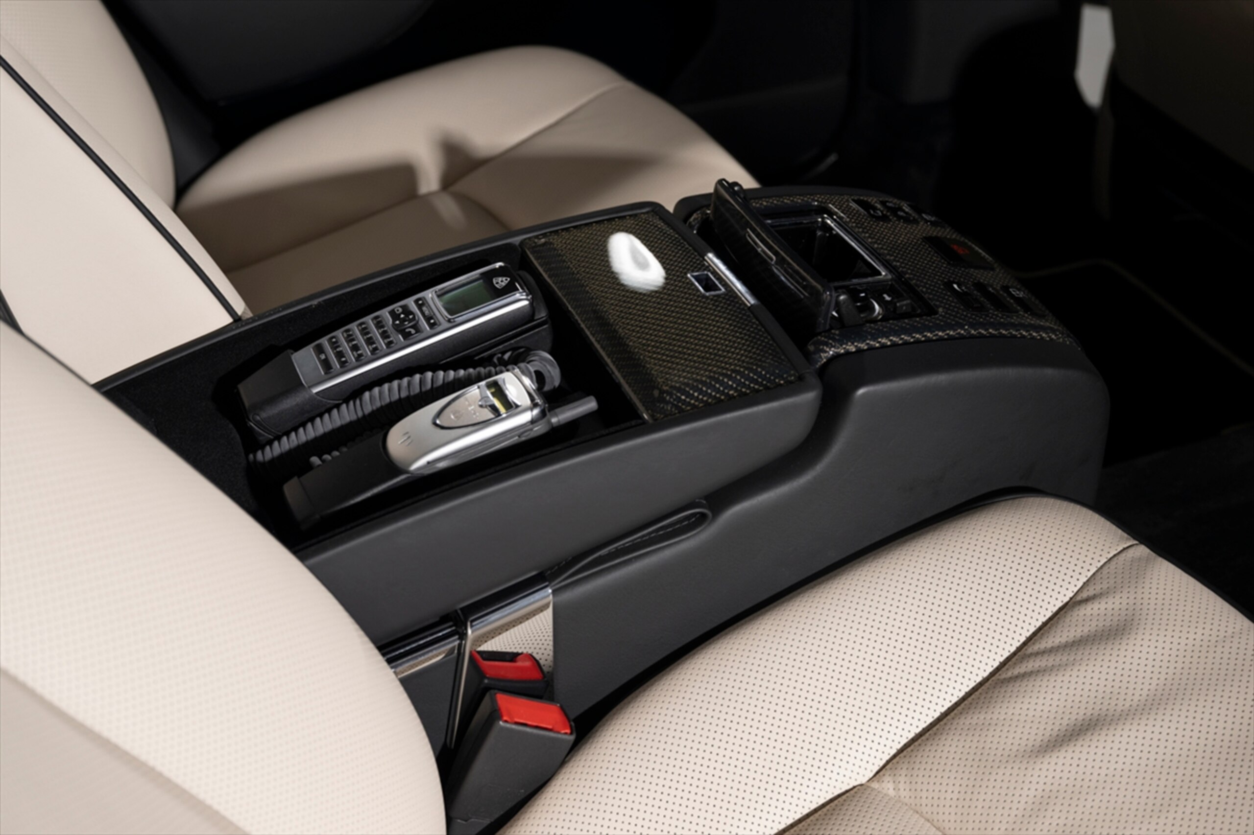2006 Mercedes Benz Maybach 57S — Photo 14 / 23